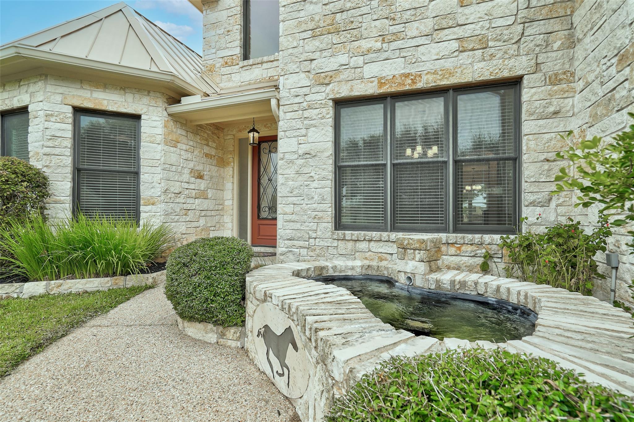 101 Mallet CT — photo 4