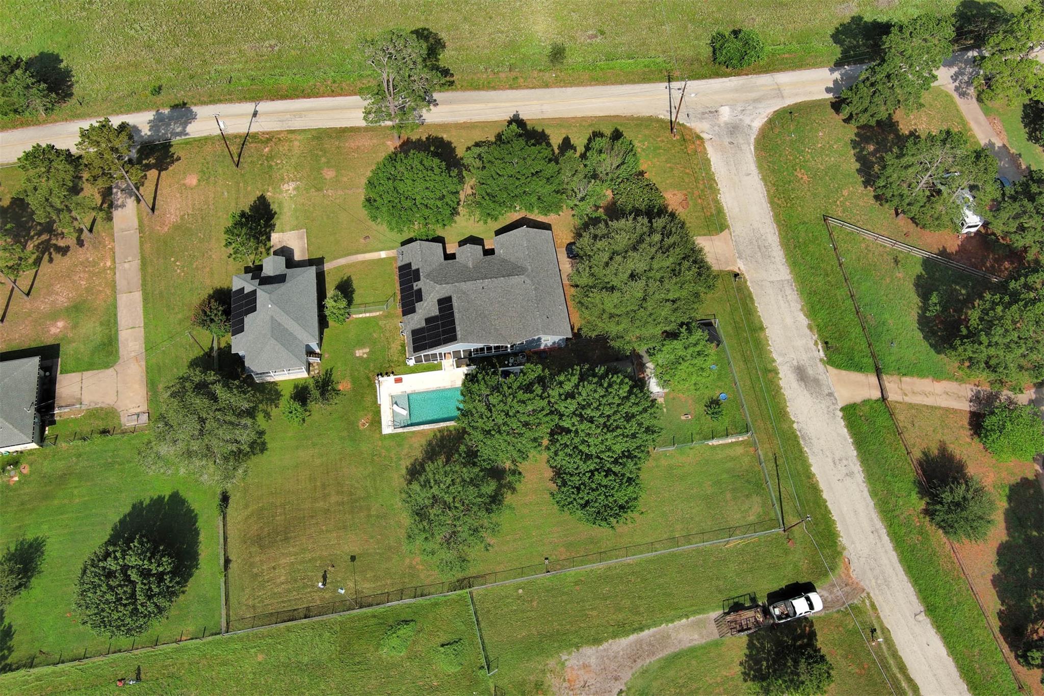 569 McAllister RD — photo 5