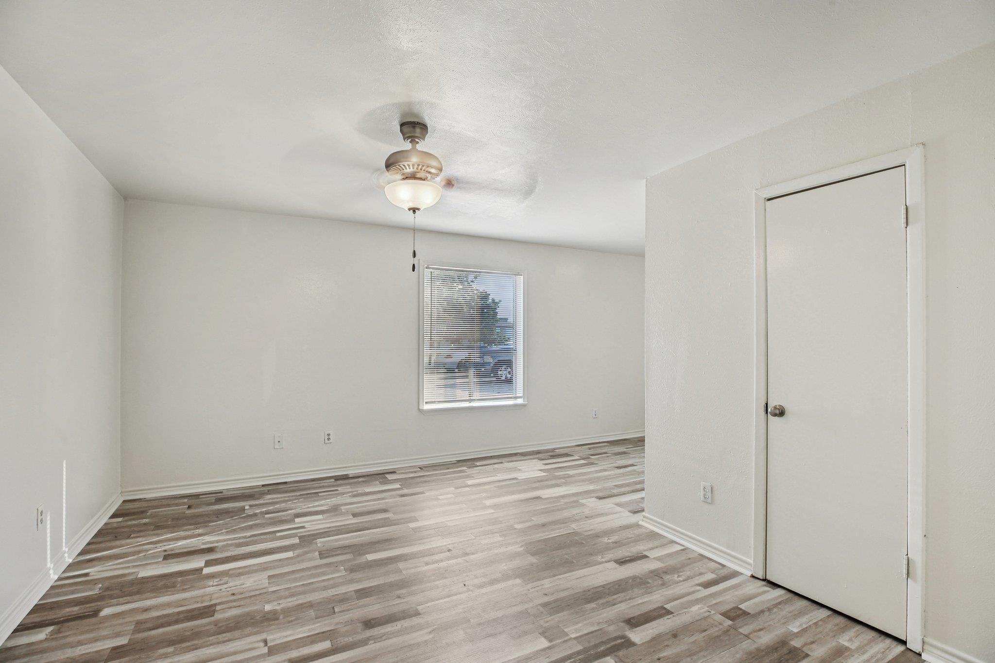 2810 Cypress Bend CIR — photo 3