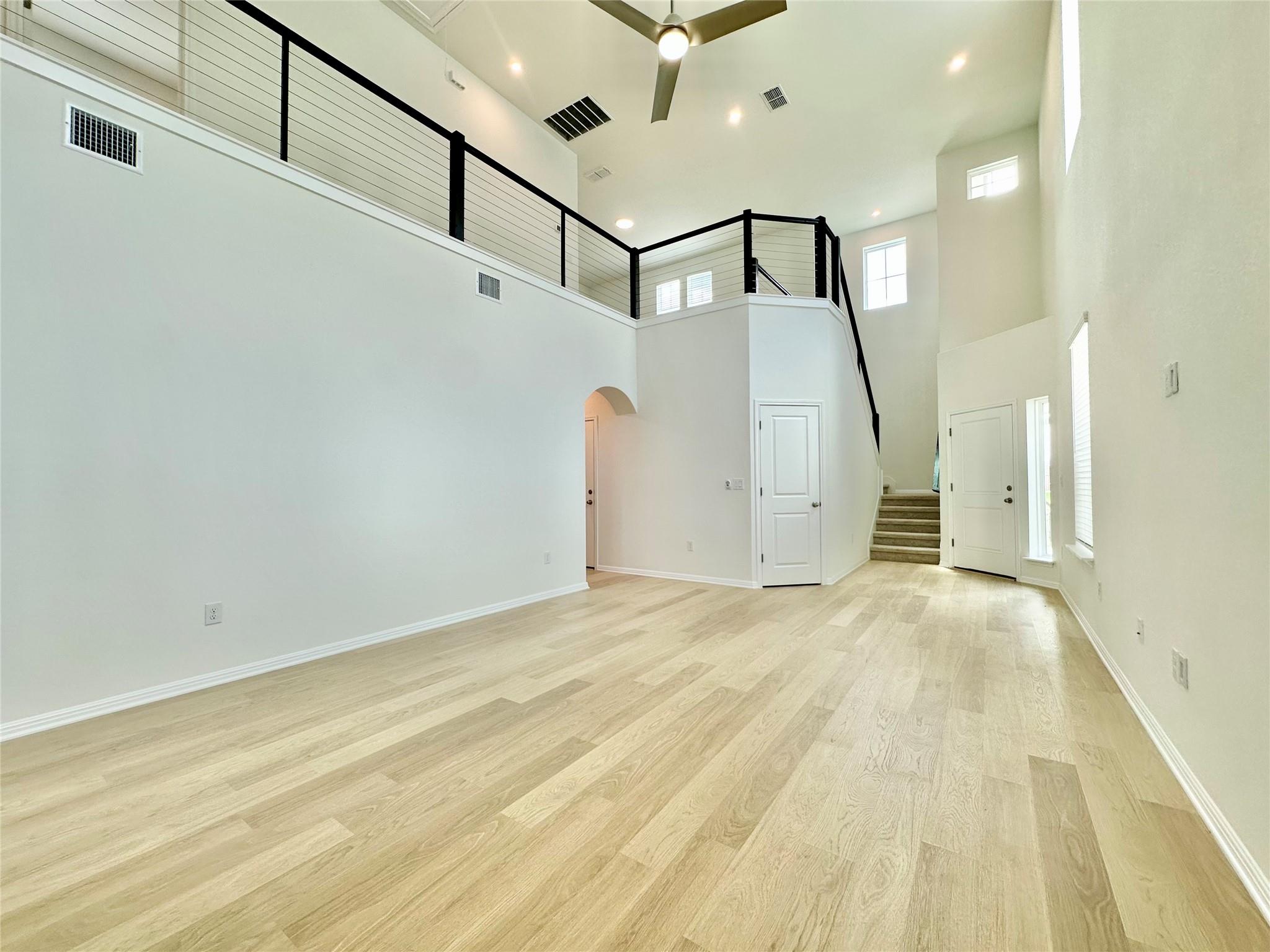 404 Young ST — photo 4