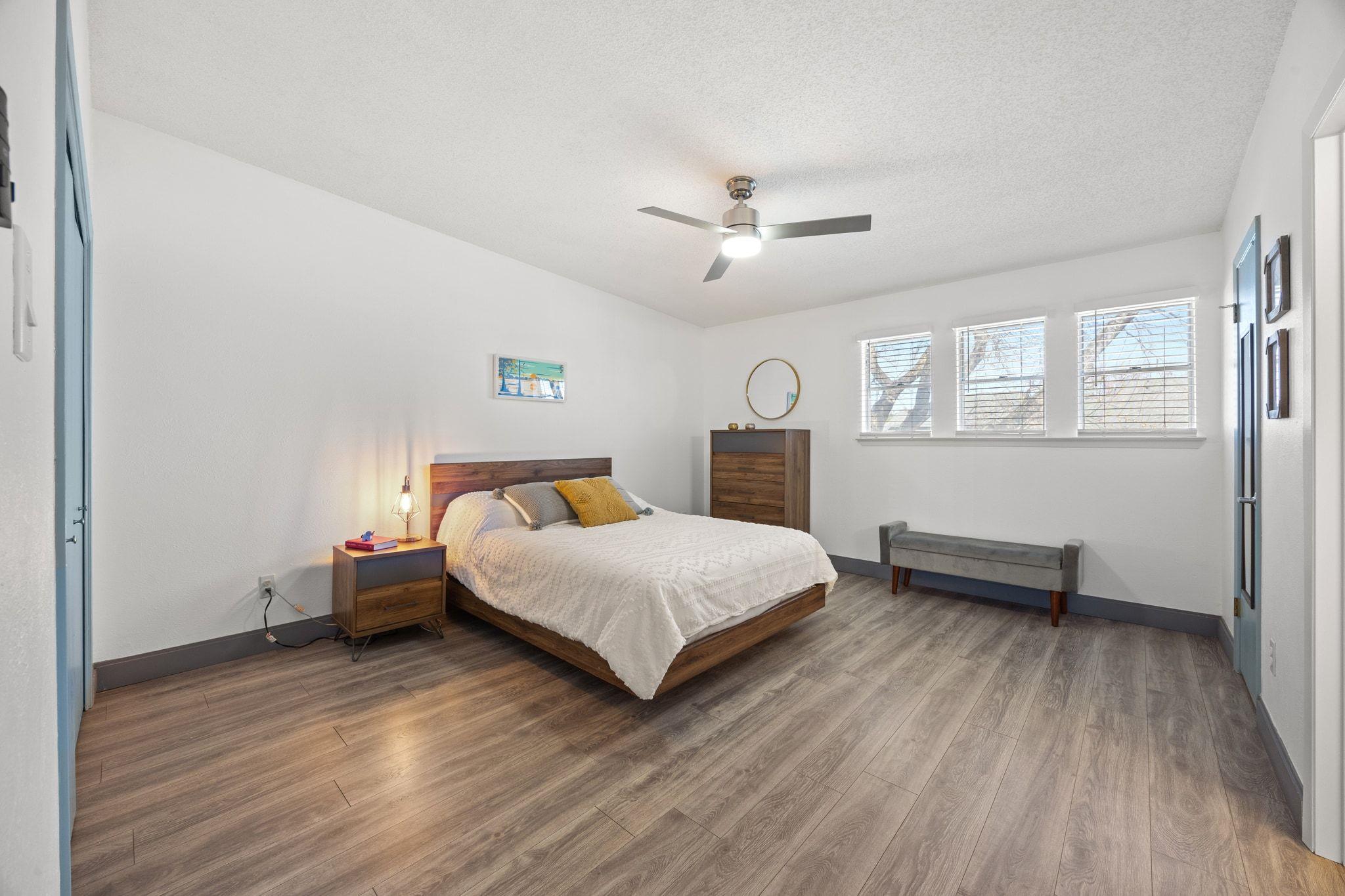 7256 Coronado CIR — photo 5