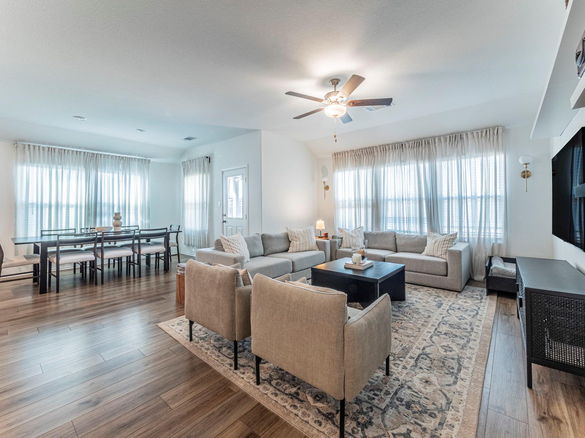 524 Sebring CIR — photo 3