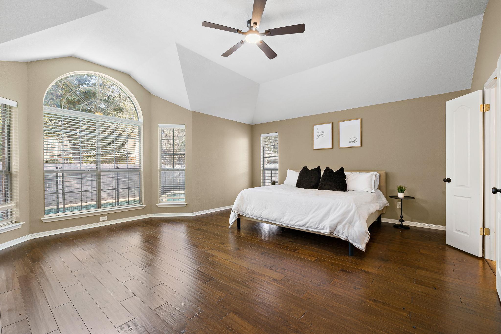 2040 Saint Andrews DR — photo 4