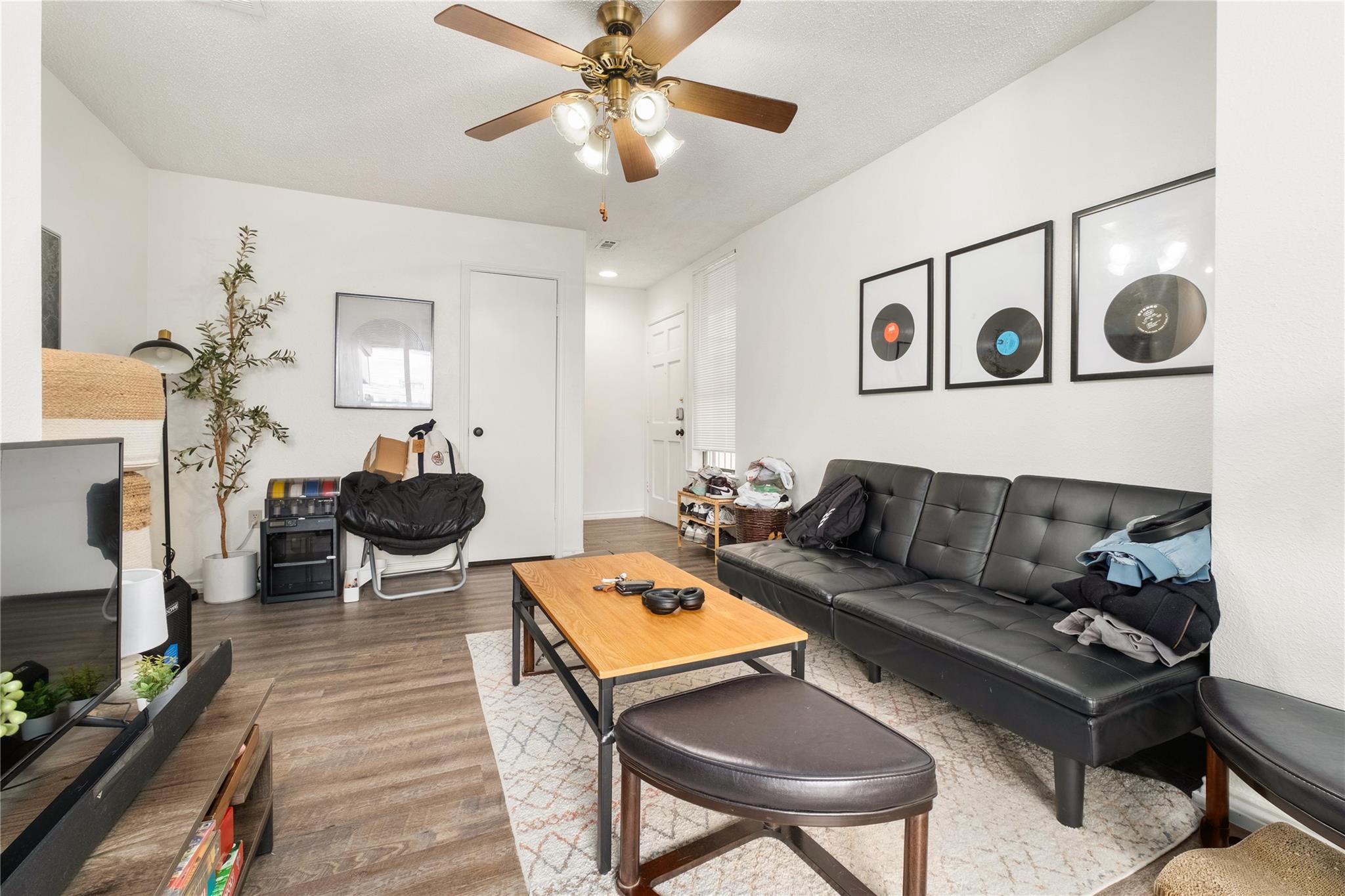 2409 Leon ST #307 — photo 5