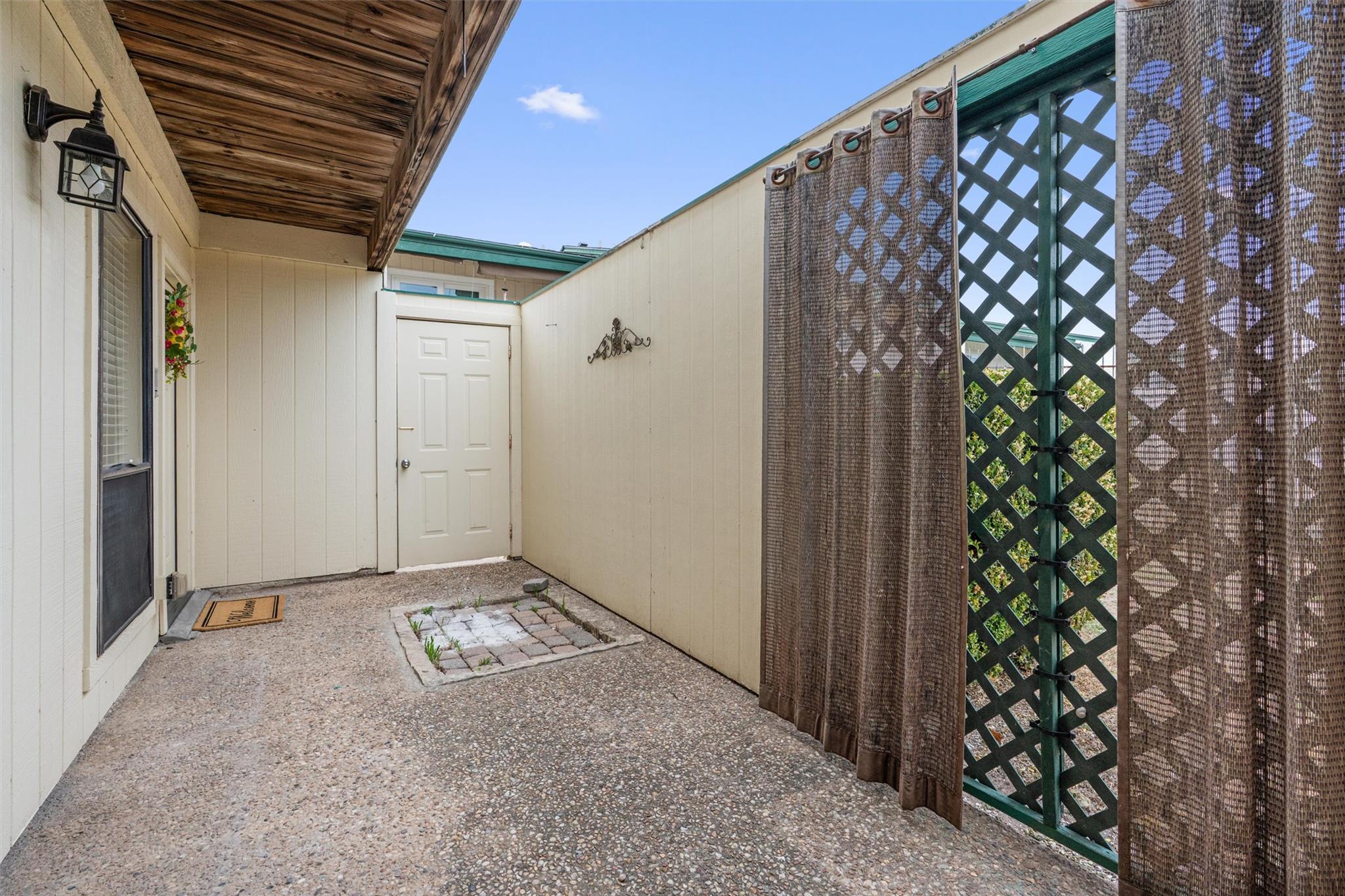 6718 Silvermine DR #704 — photo 3