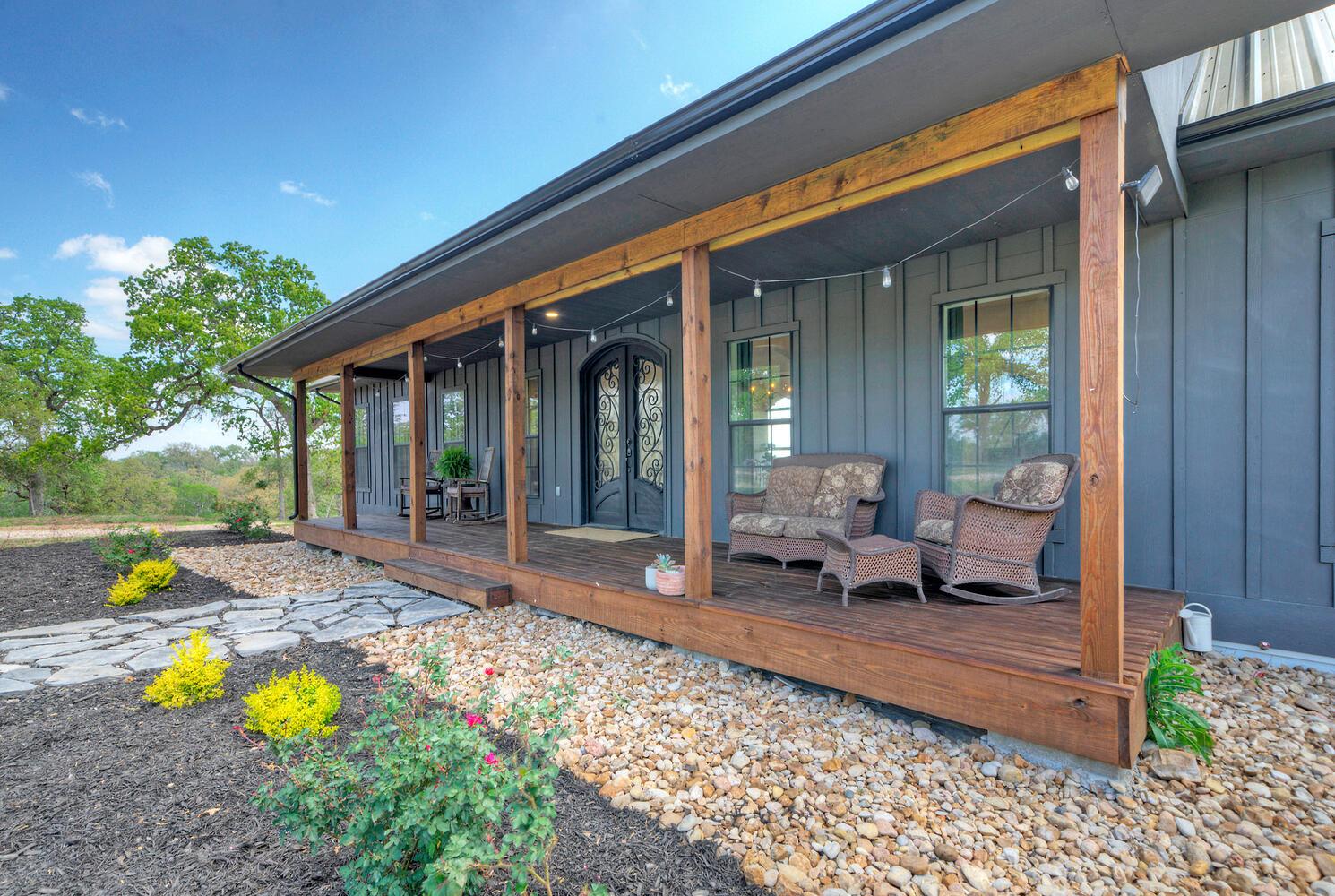 198 Rolling Oak DR — photo 3