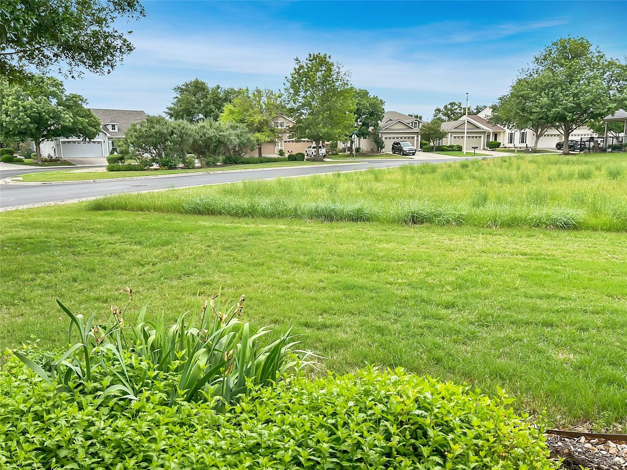 333 Portsmouth DR — photo 4