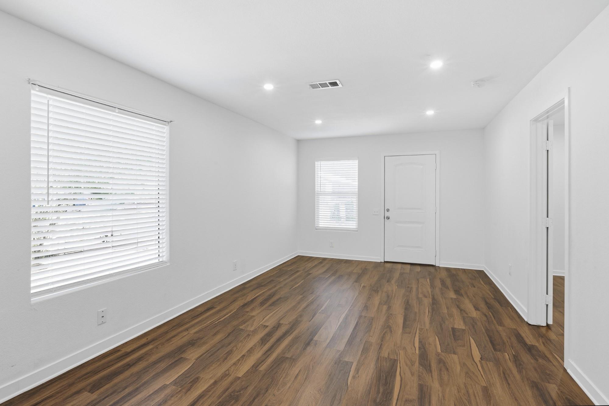 108 Irene ST — photo 5