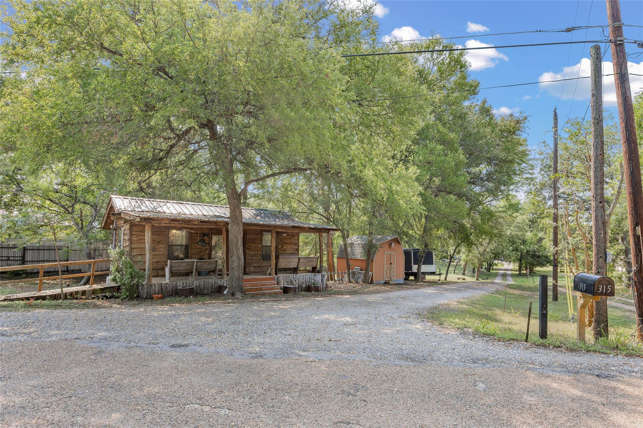 315 Riverwood DR — photo 4
