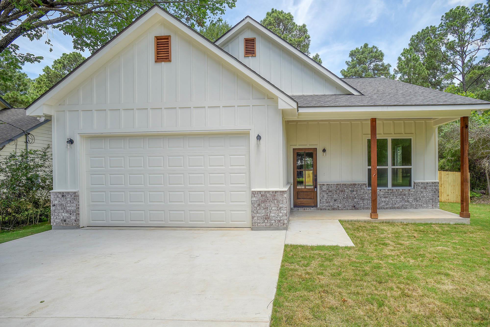 104 Pony Grass LN — photo 3