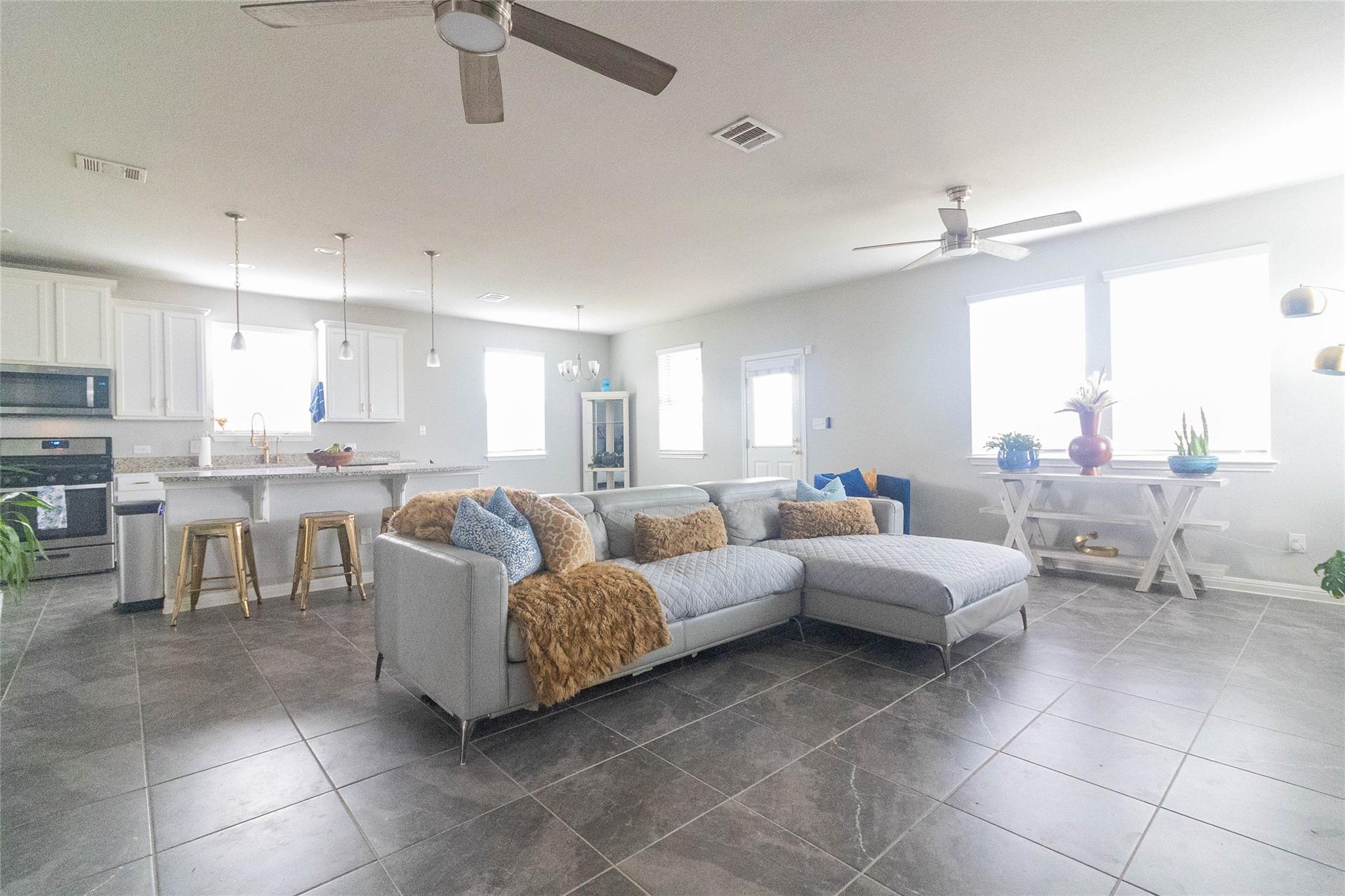 661 Cinnamon Teal LN — photo 3
