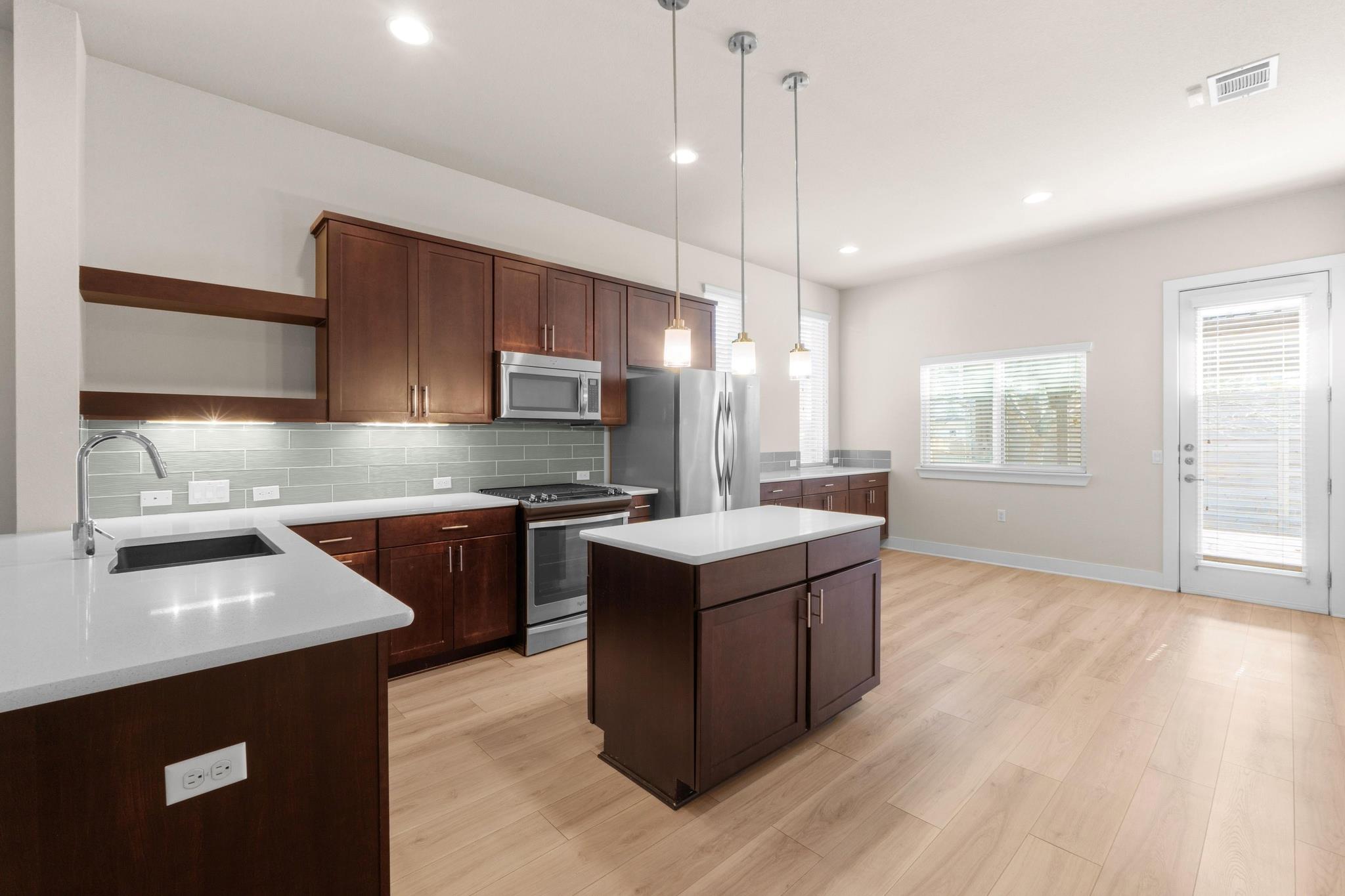 6409 Alleyton DR — photo 4