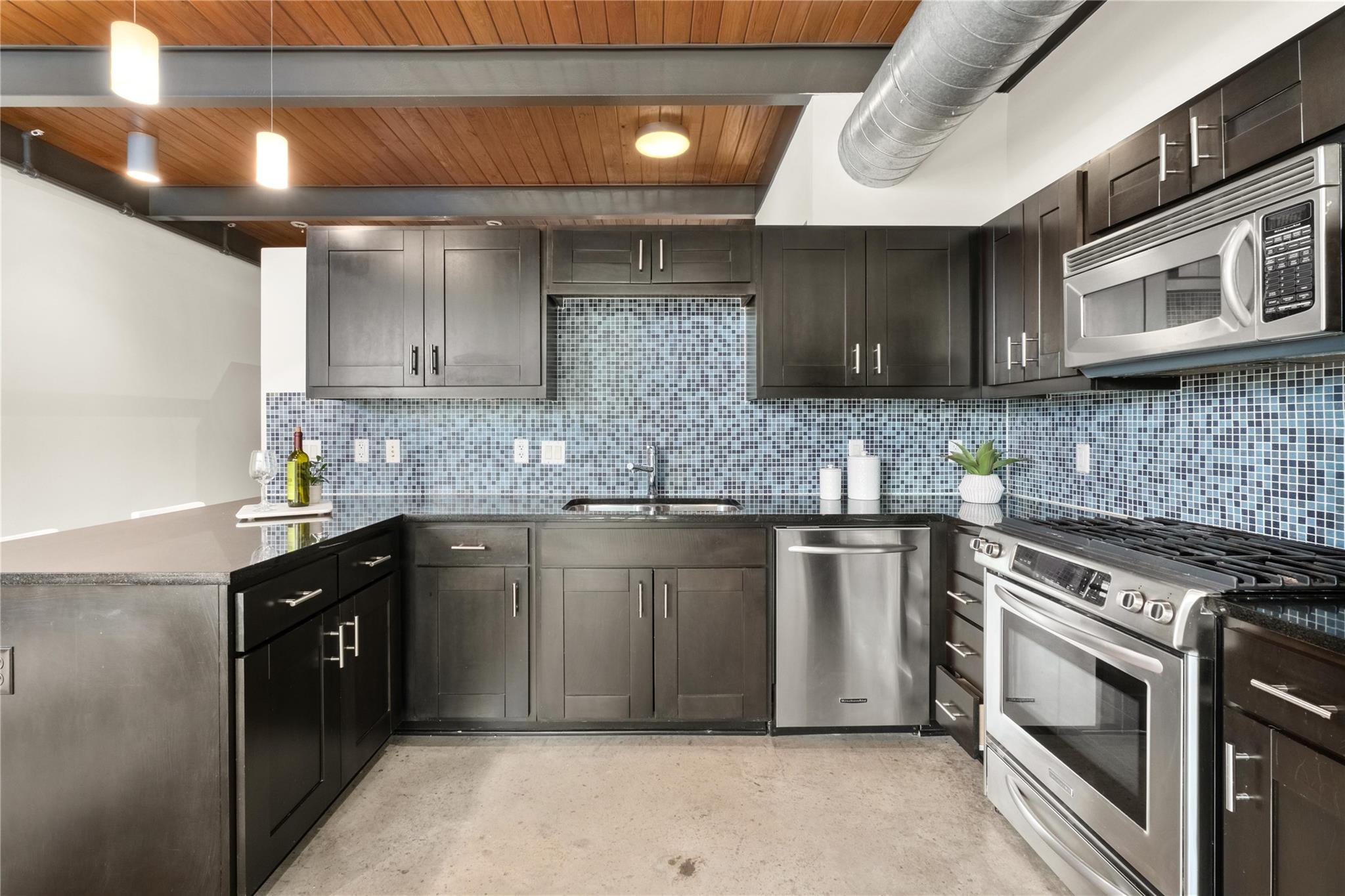 2205 Lamar BLVD #113 — photo 5