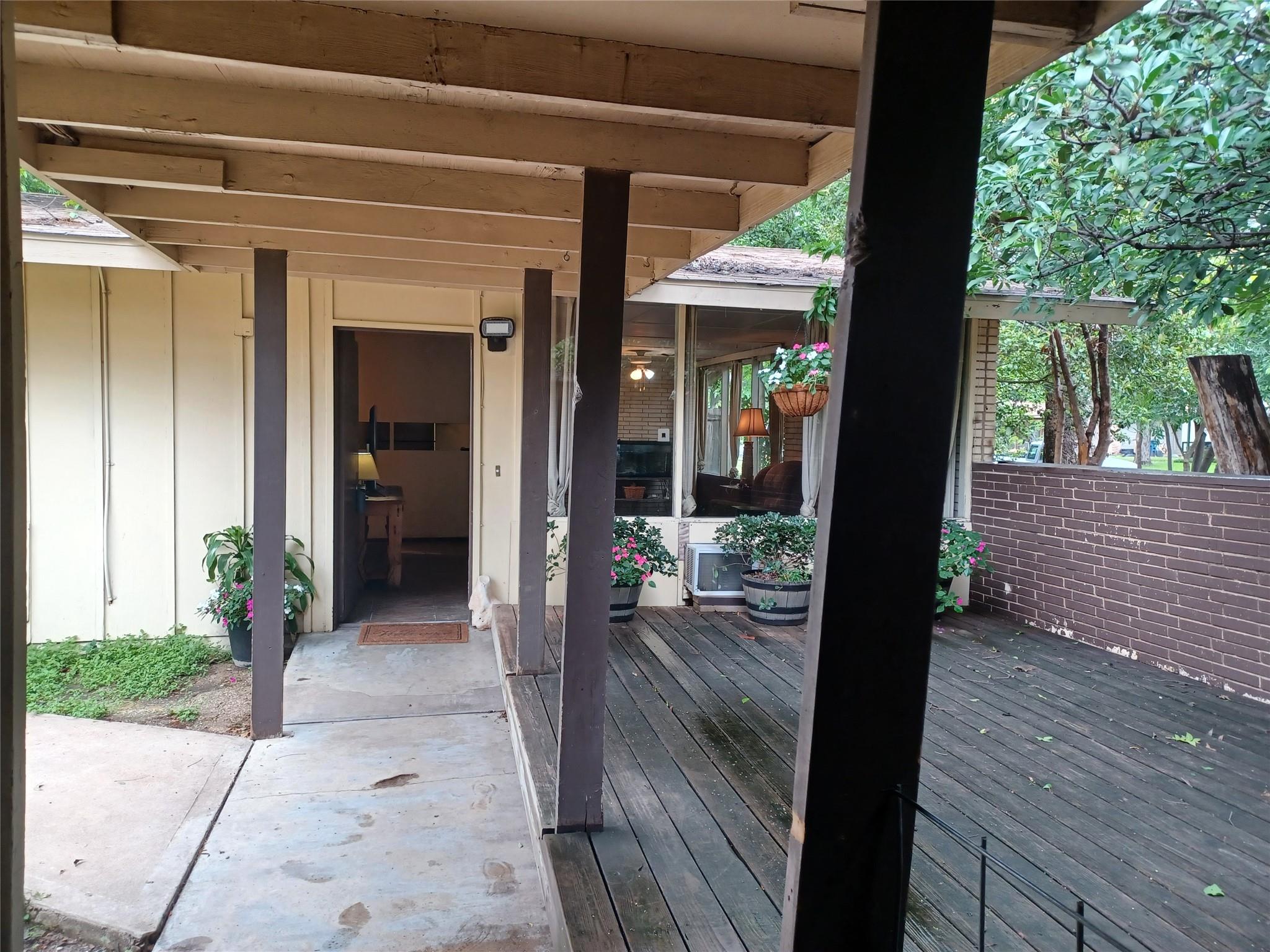 4906 Westfield DR — photo 3