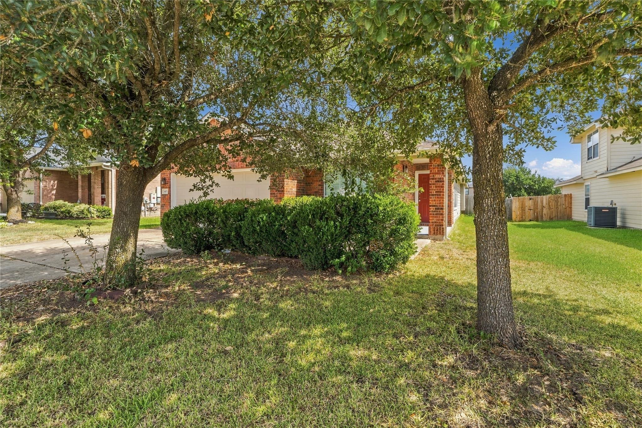 405 Bandara Woods BLVD — photo 3