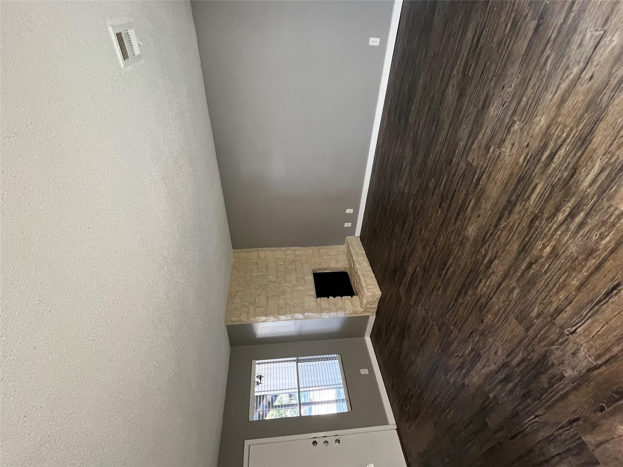 2306 Cedrick CV #B — photo 5