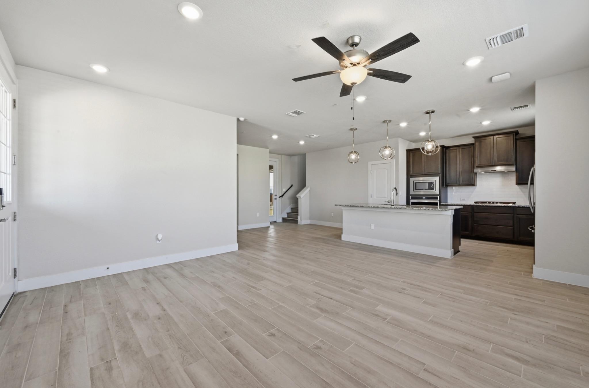 8401 Orizzonte ST — photo 3