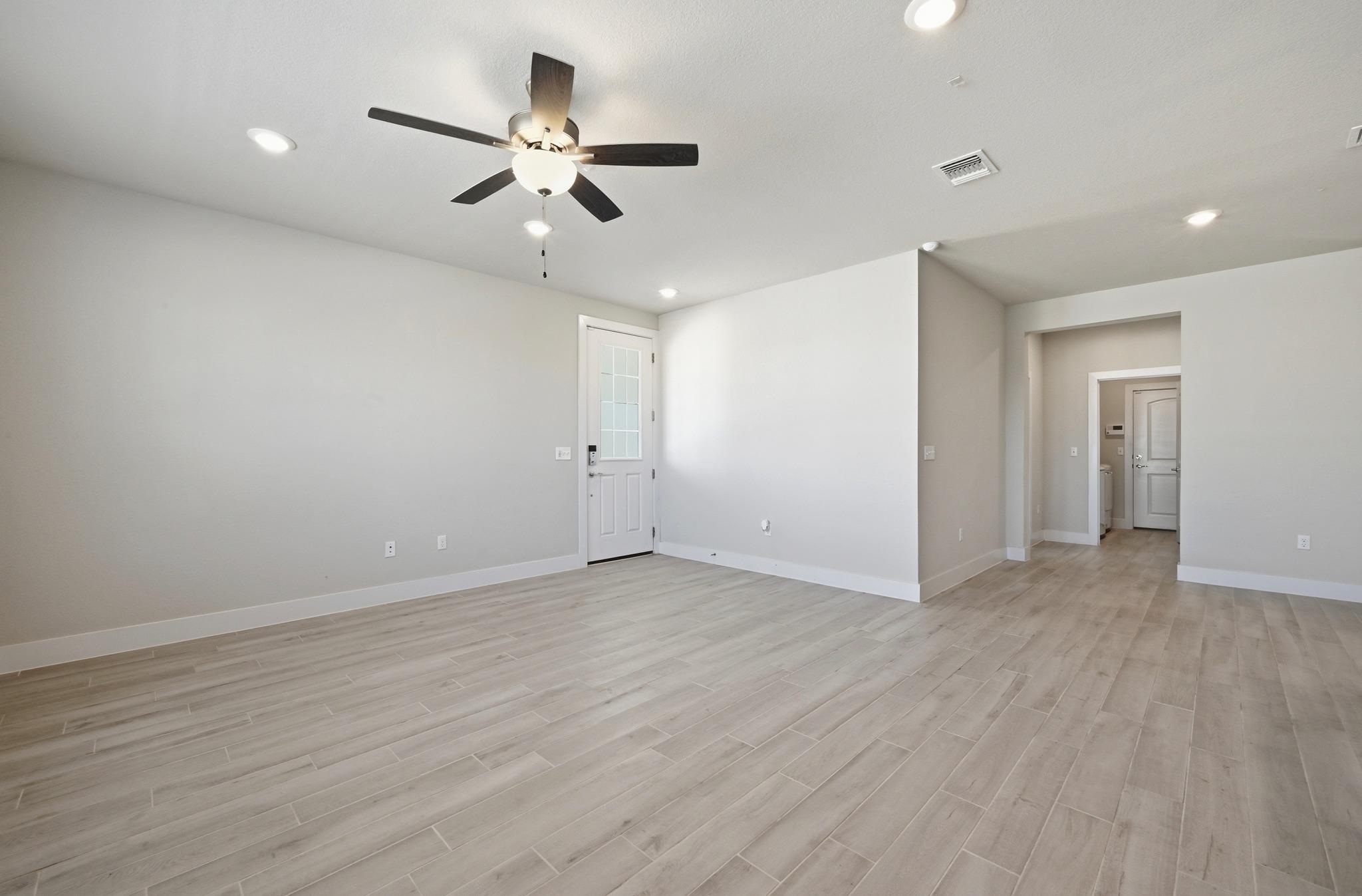 8401 Orizzonte ST — photo 4
