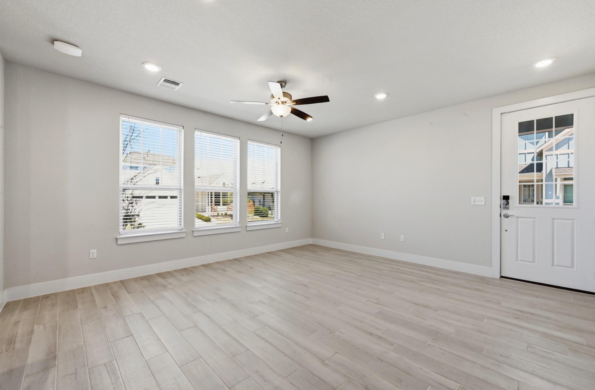8401 Orizzonte ST — photo 5