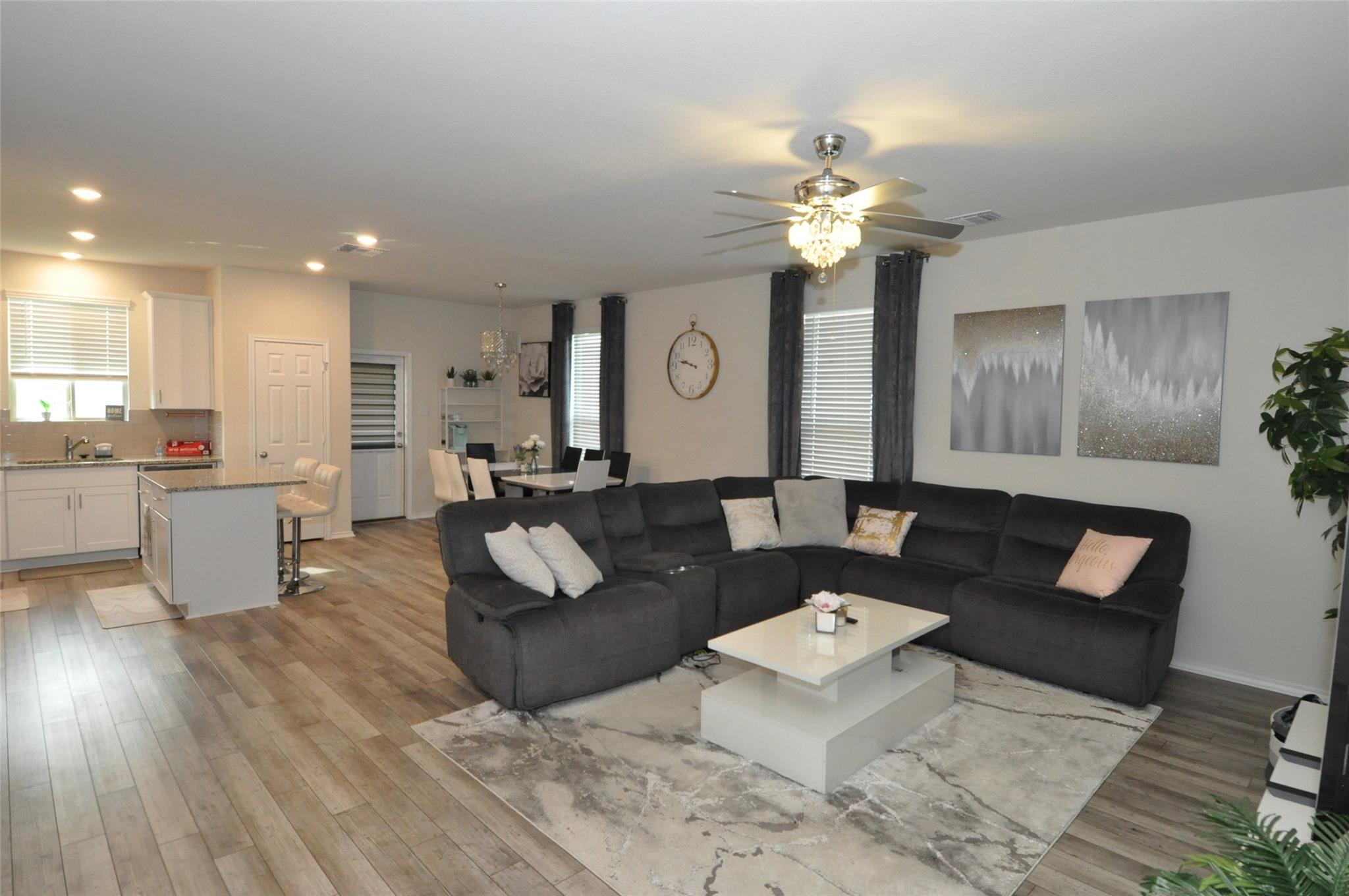 1717 T H Johnson DR — photo 4