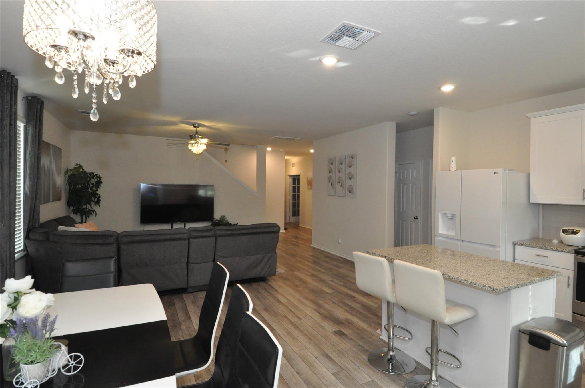 1717 T H Johnson DR — photo 5