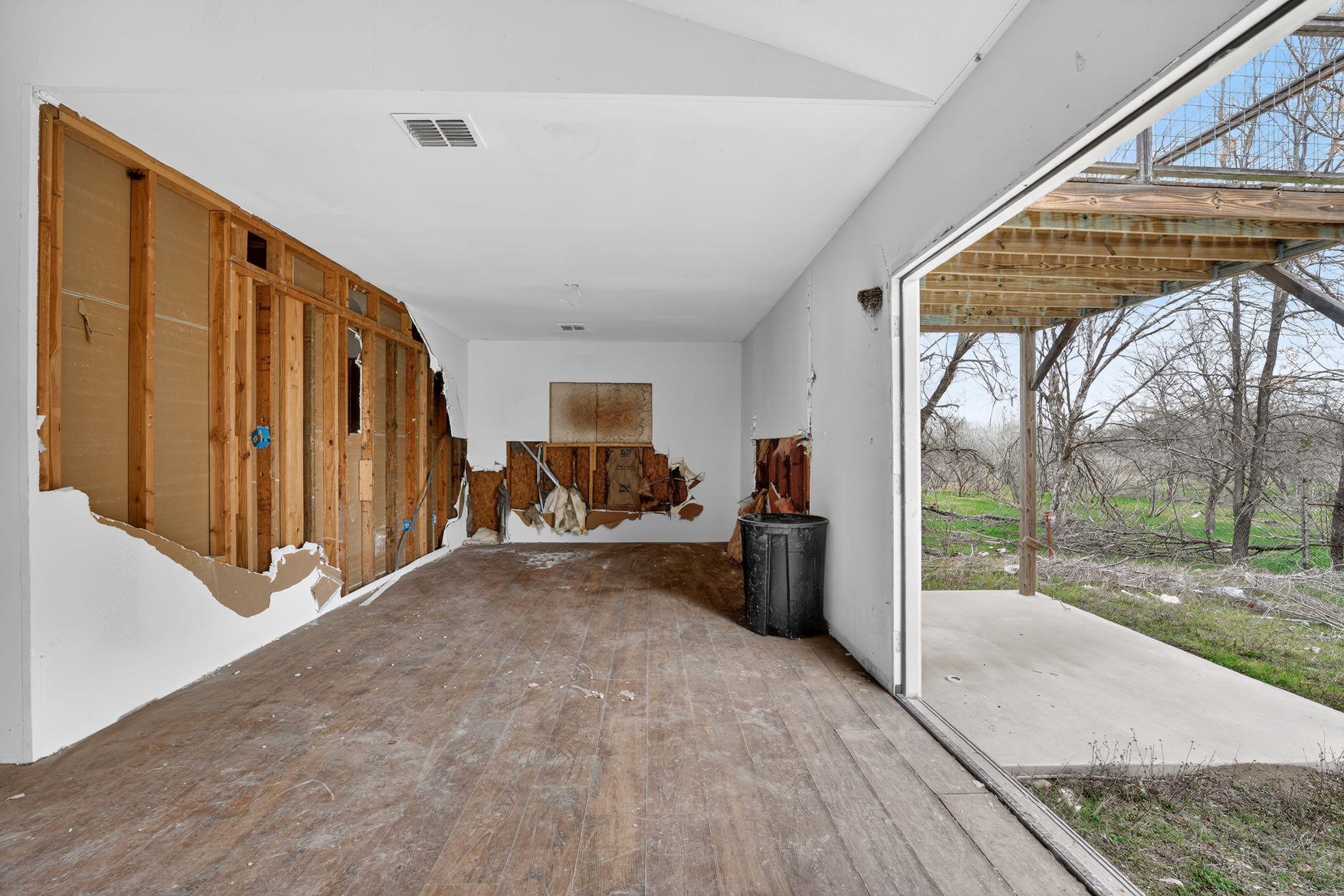 11223 Tom Sassman RD — photo 4