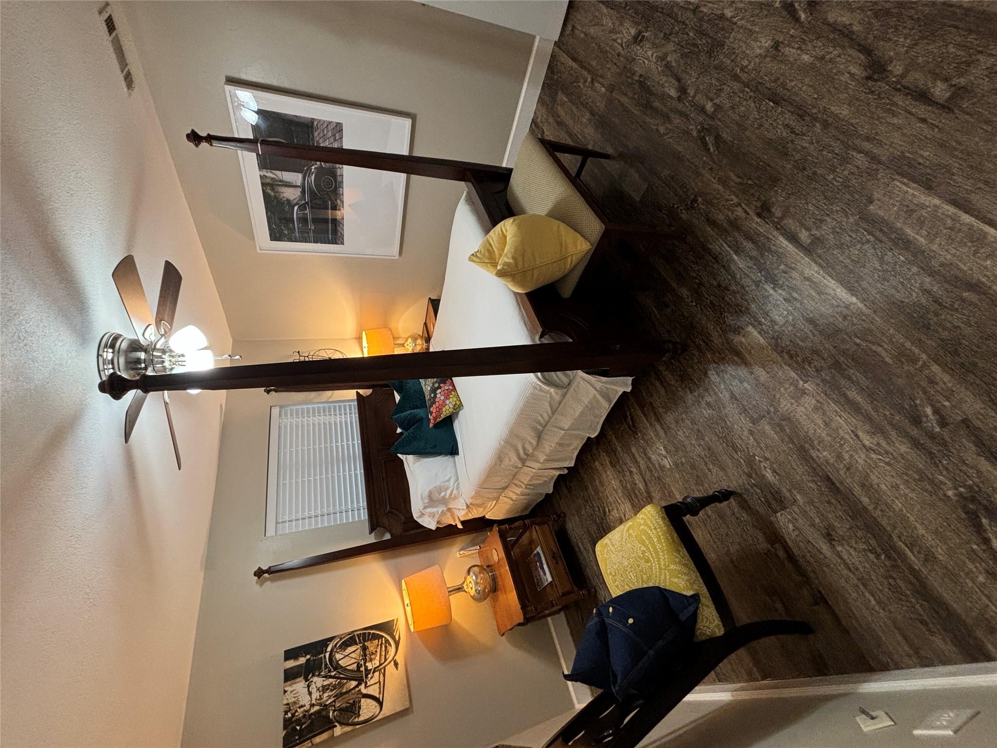 1307 Sherry LN #B — photo 3