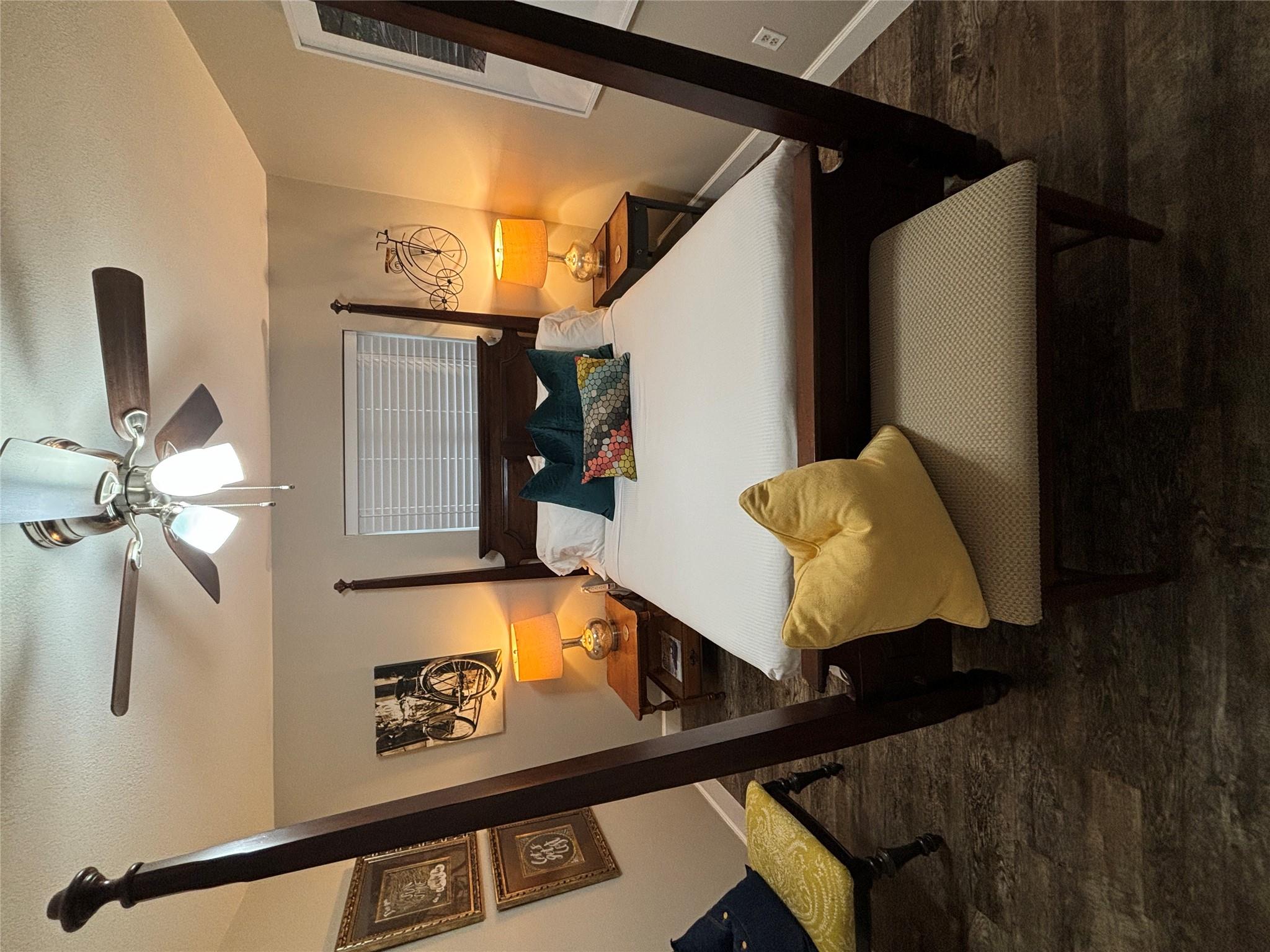1307 Sherry LN #B — photo 4