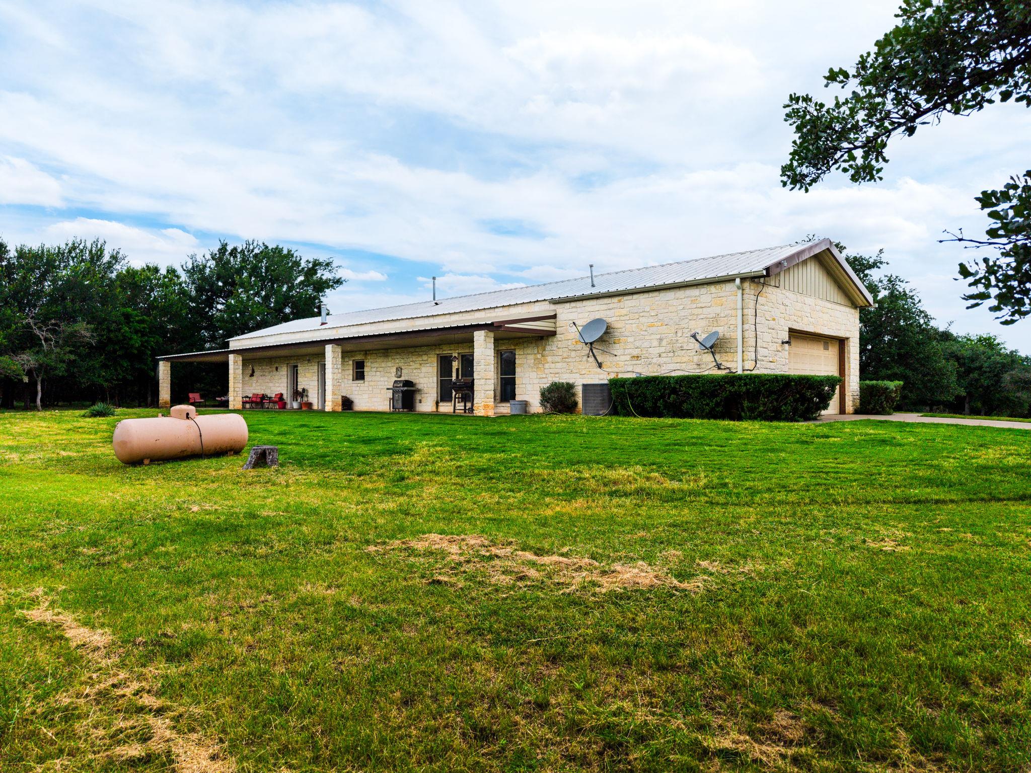 8089 FM 580 — photo 5