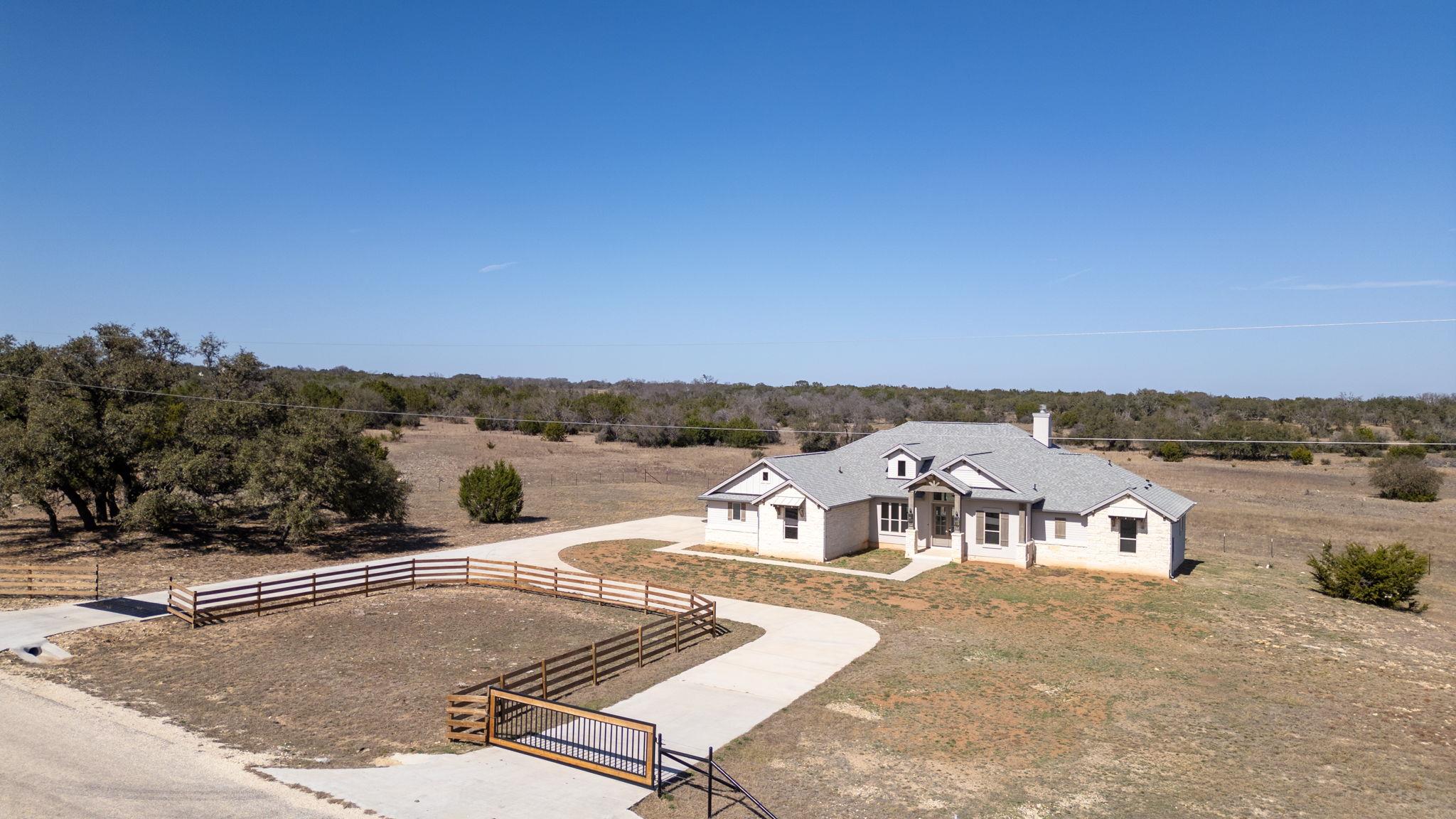 103 Buck Rabbit RD