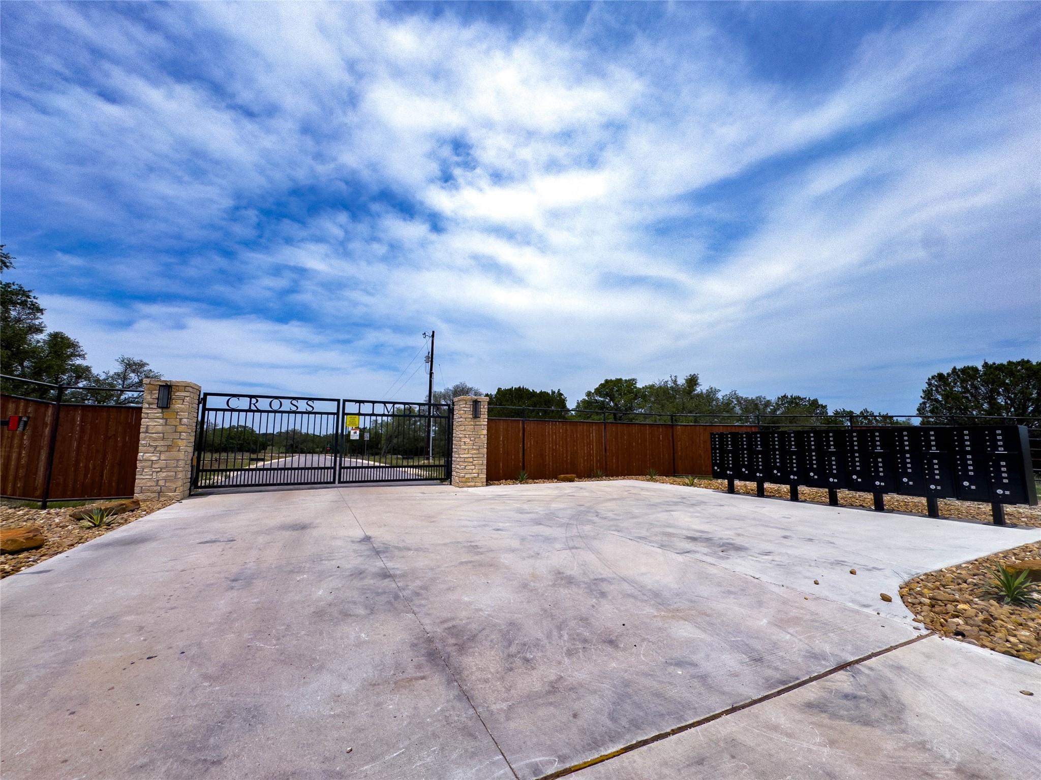 659 Shin Oak DR — photo 3