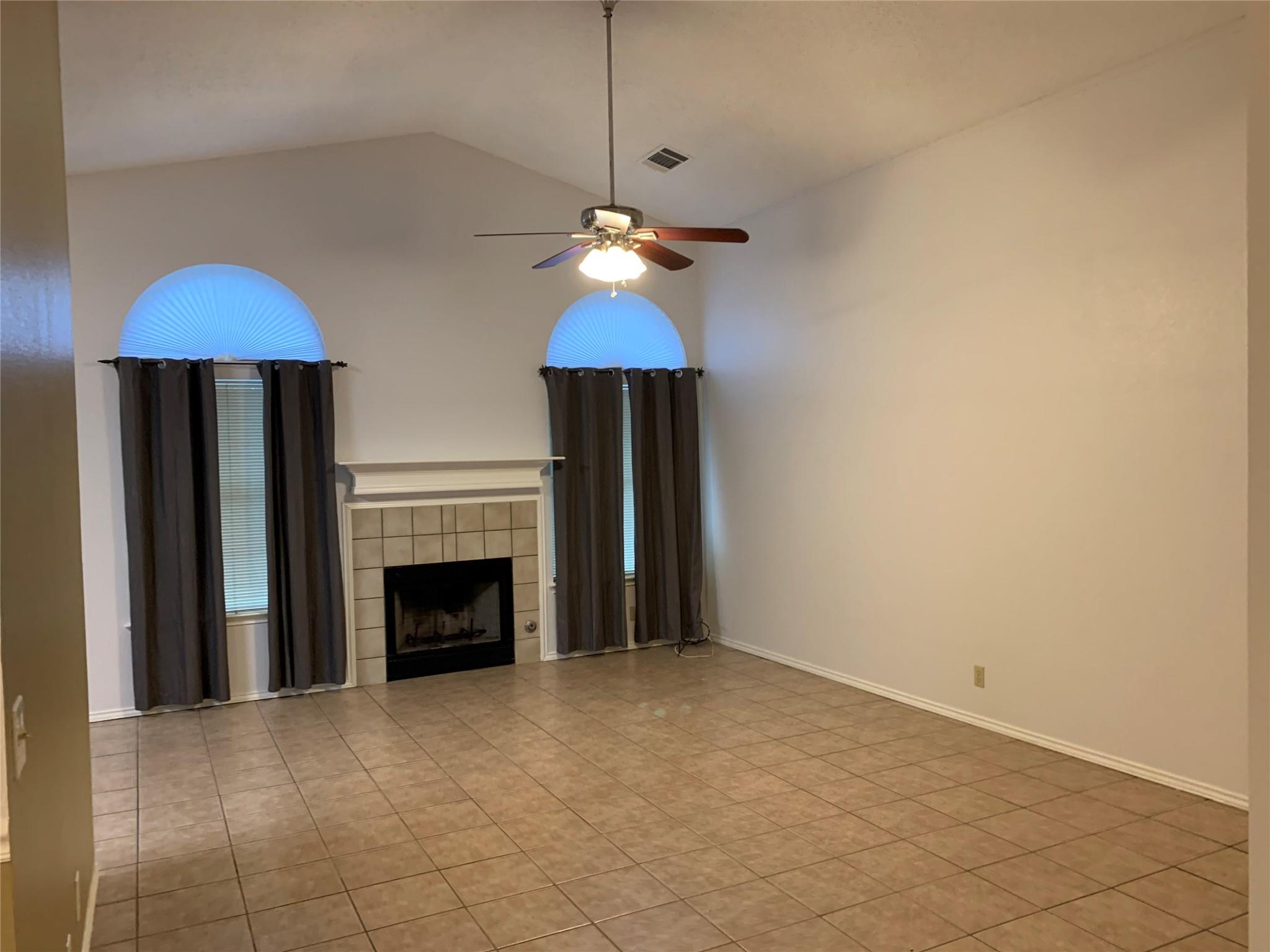 17130 Copperhead DR — photo 3