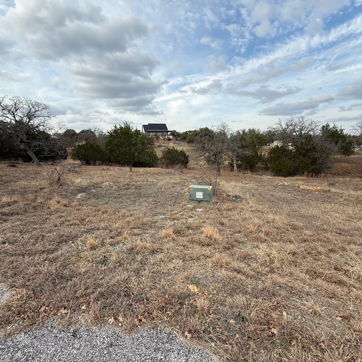204 Mercury DR — photo 4