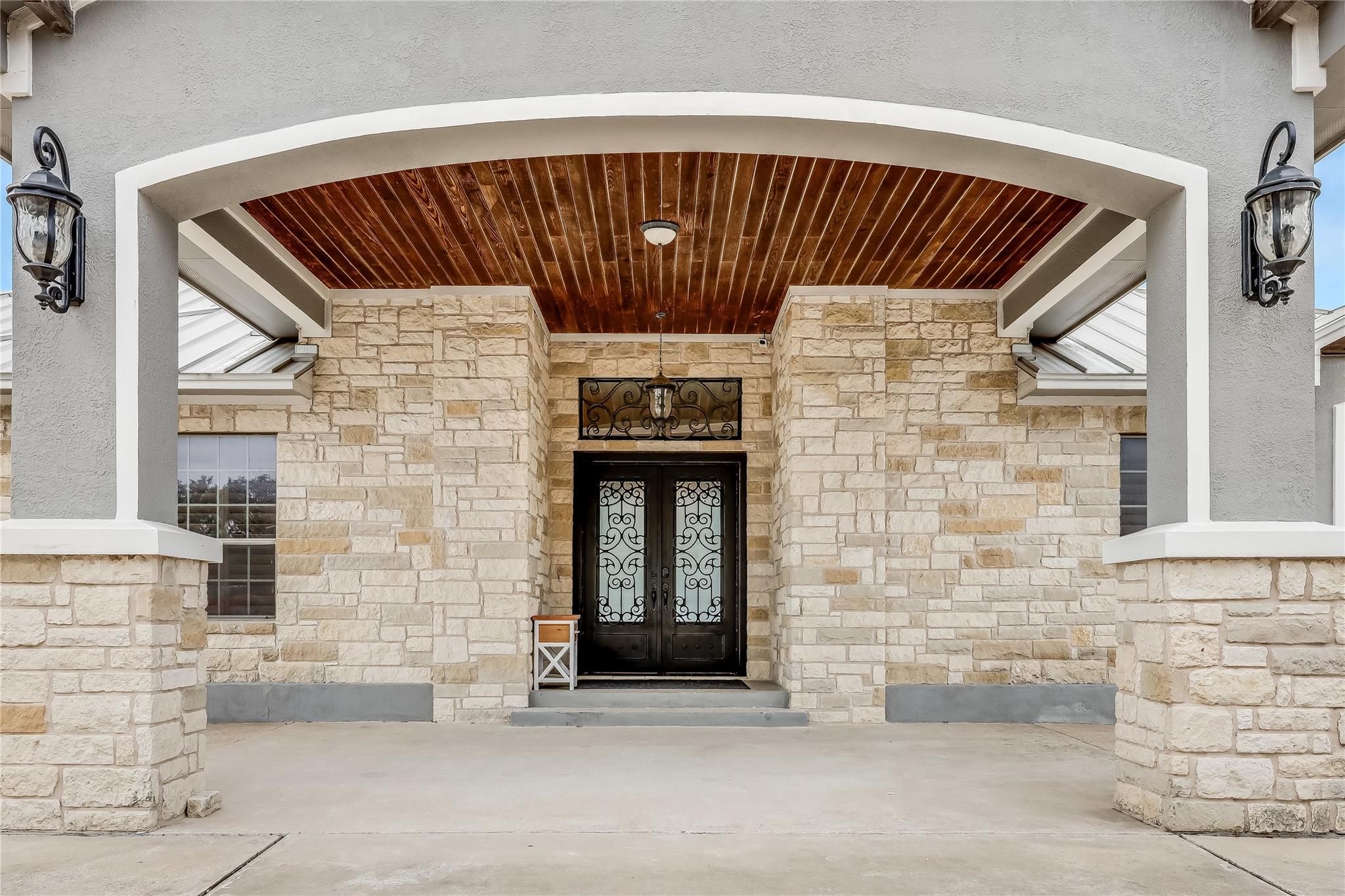 610 Deckhouse DR — photo 4