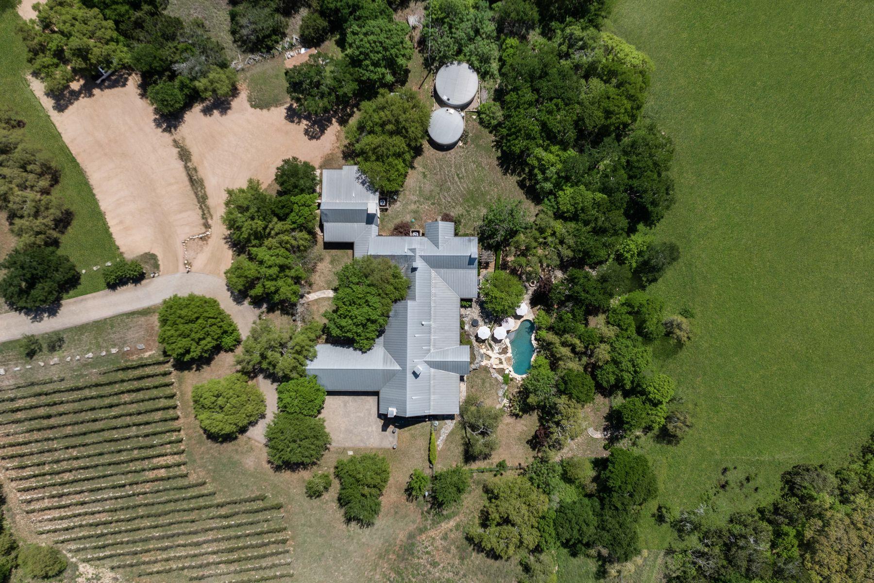 18059 FM 1826 RD — photo 3