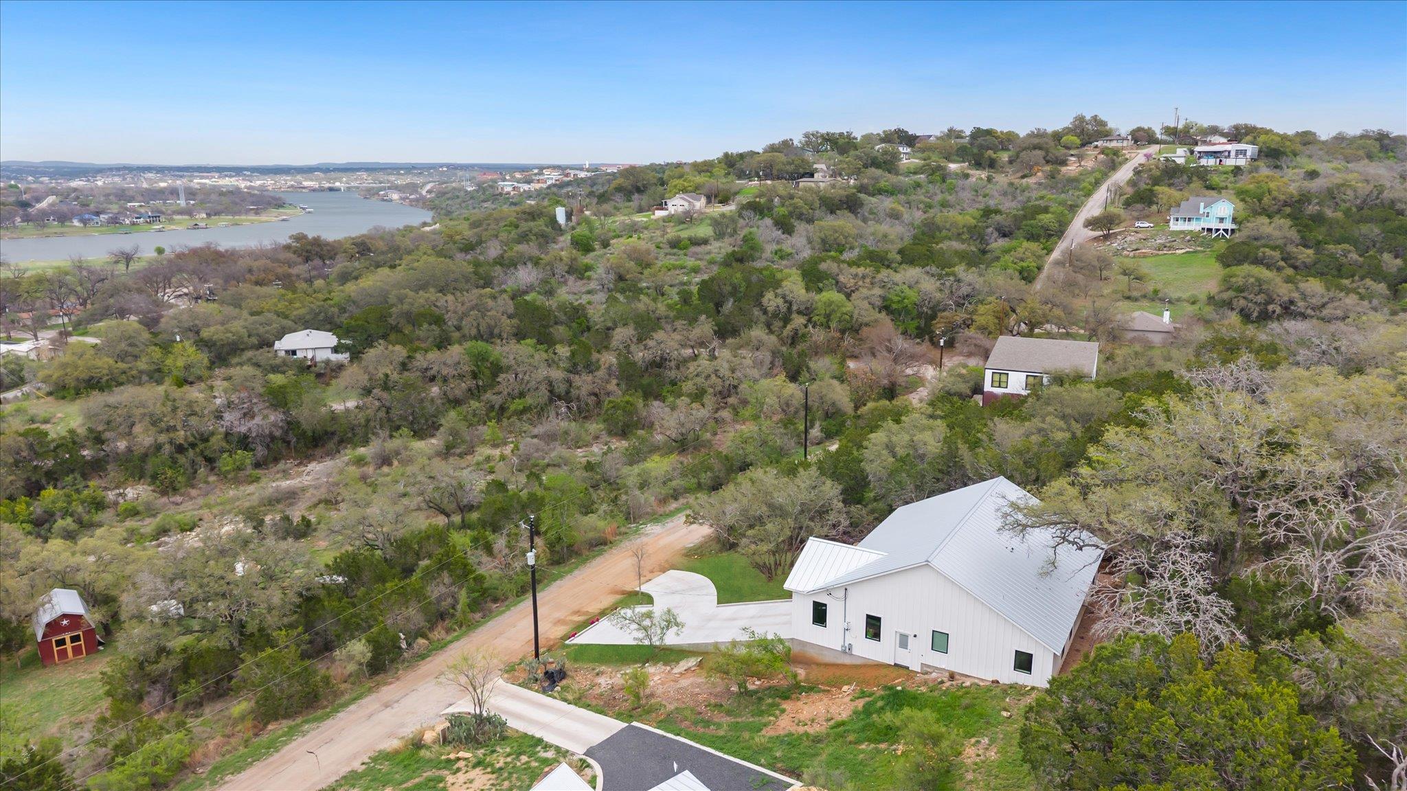 405 Taylor DR — photo 5