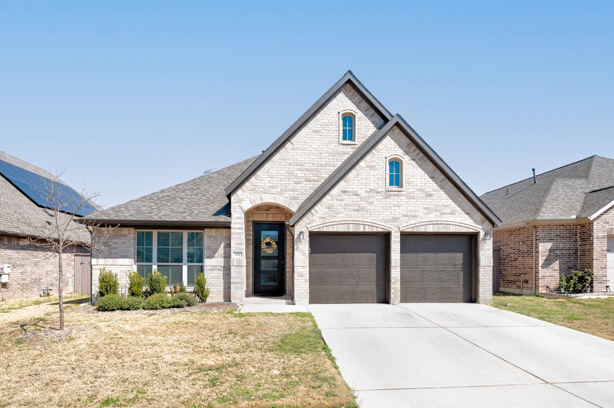 312 Jefferson DR — photo 3
