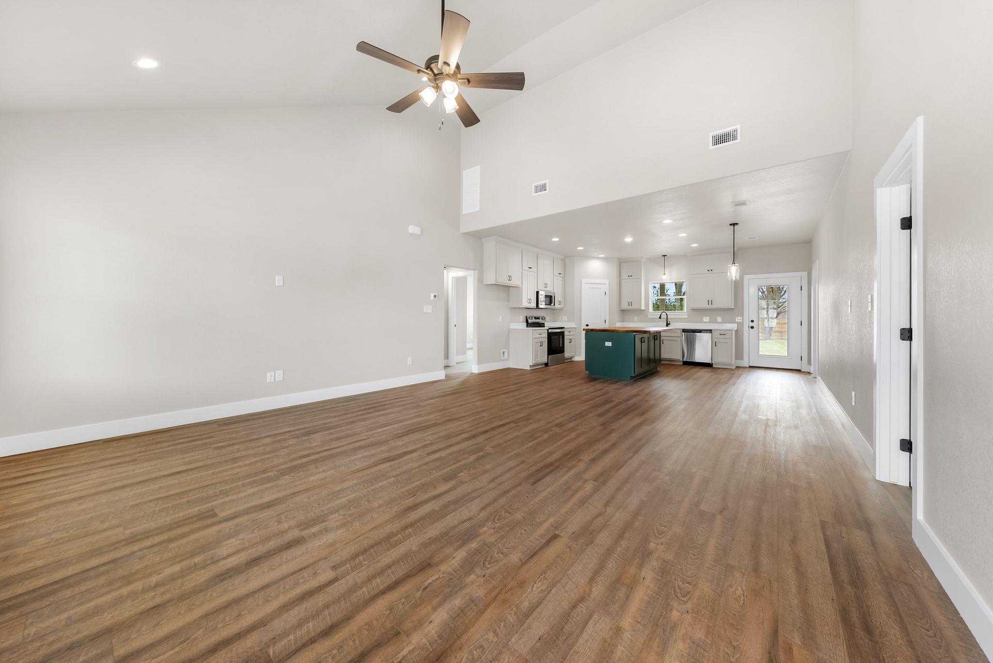 103 Lentz Main ST — photo 5