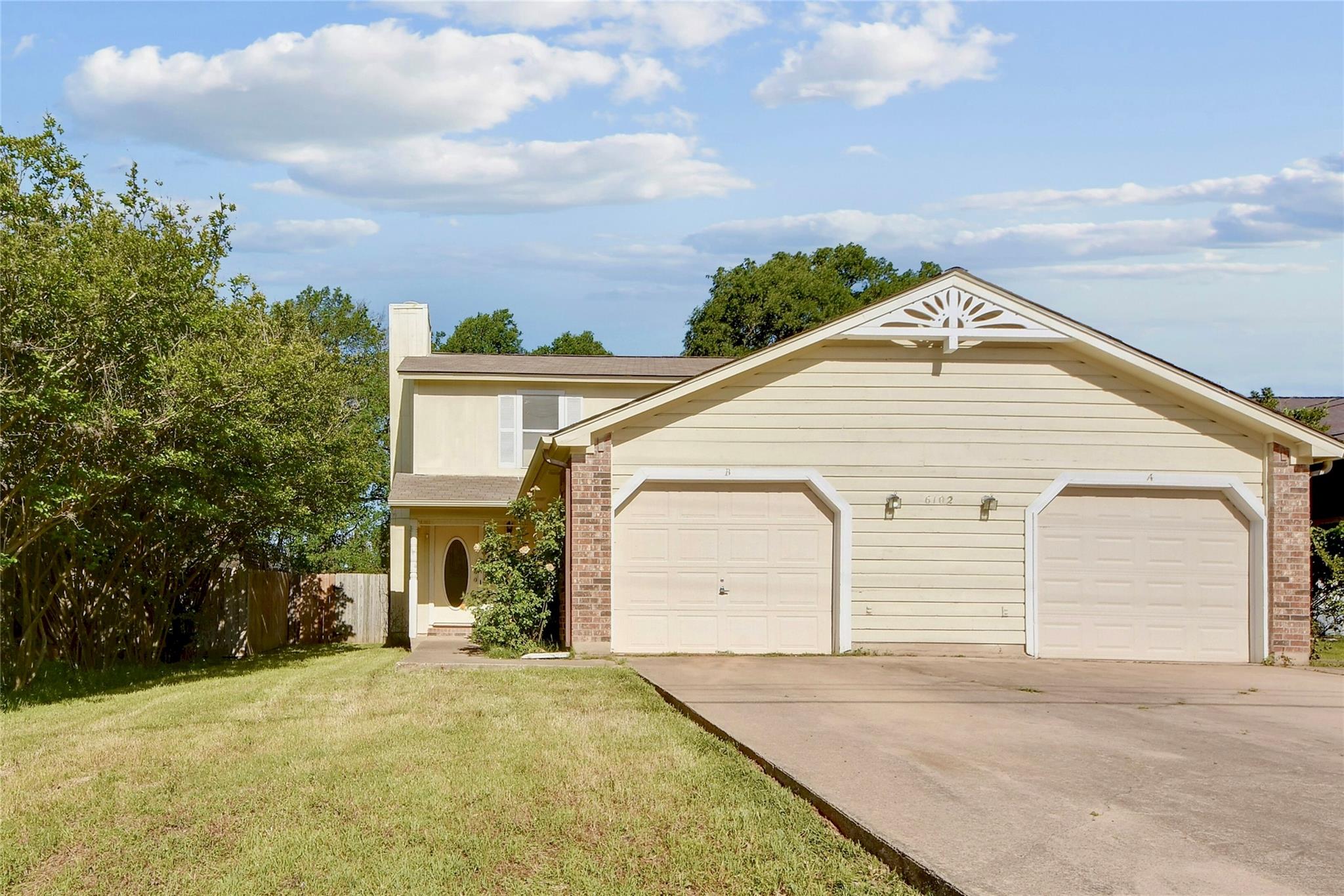 6102 Parkwood DR — photo 3