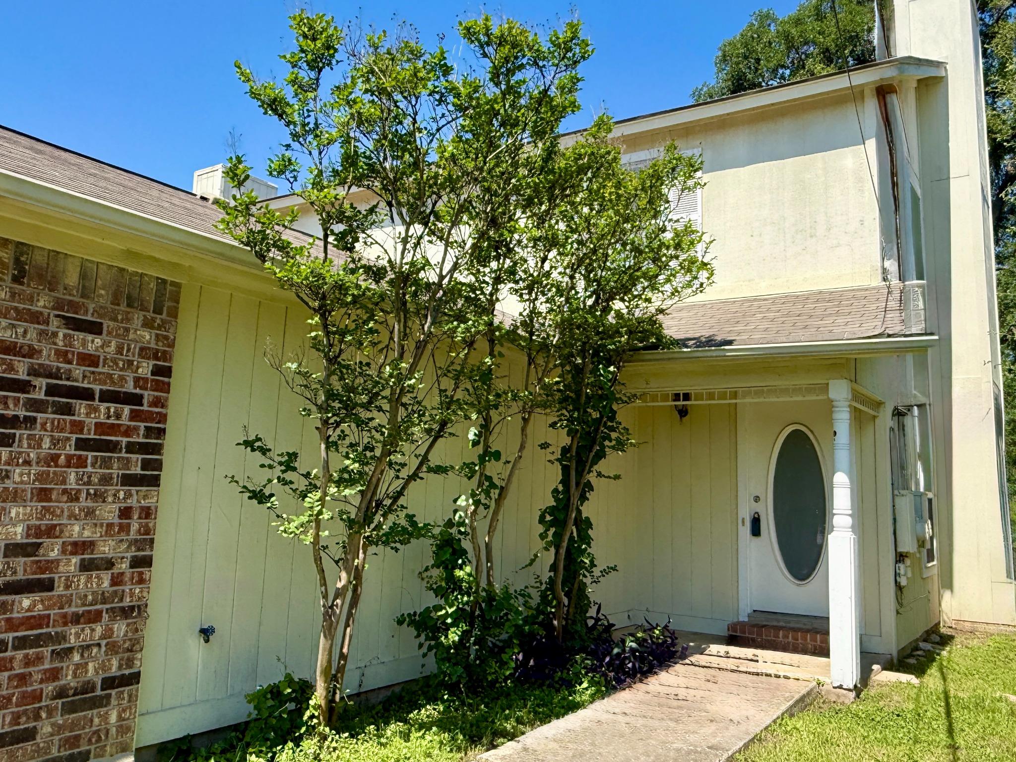 6102 Parkwood DR — photo 5