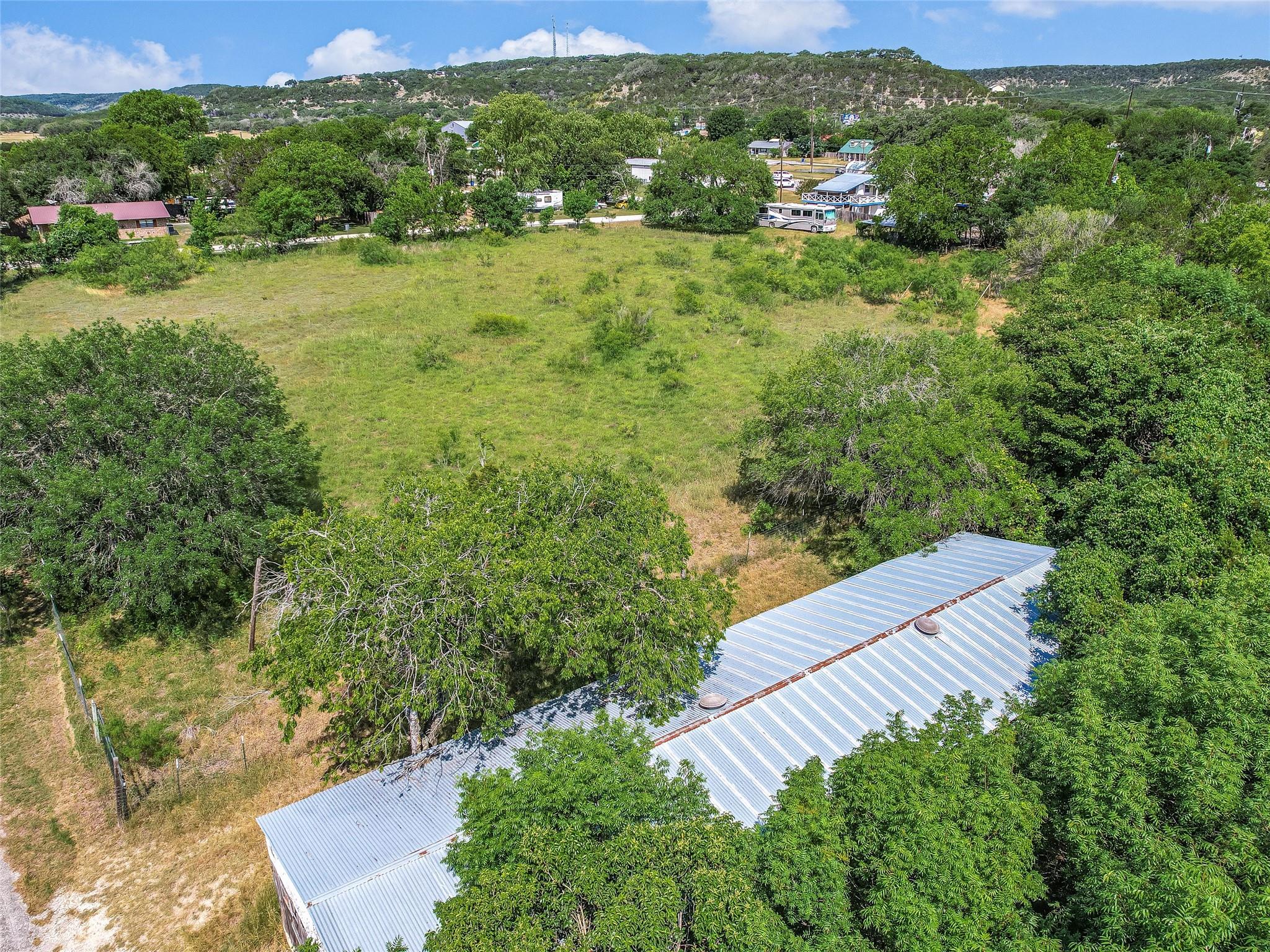 201 Oak DR — photo 5