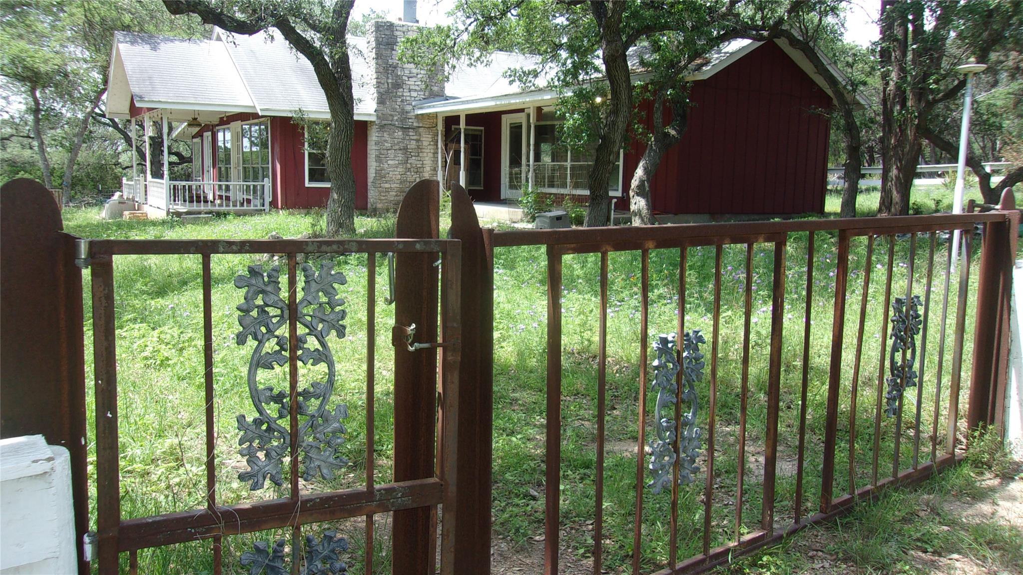 702 Cottonwood Creek RD — photo 3
