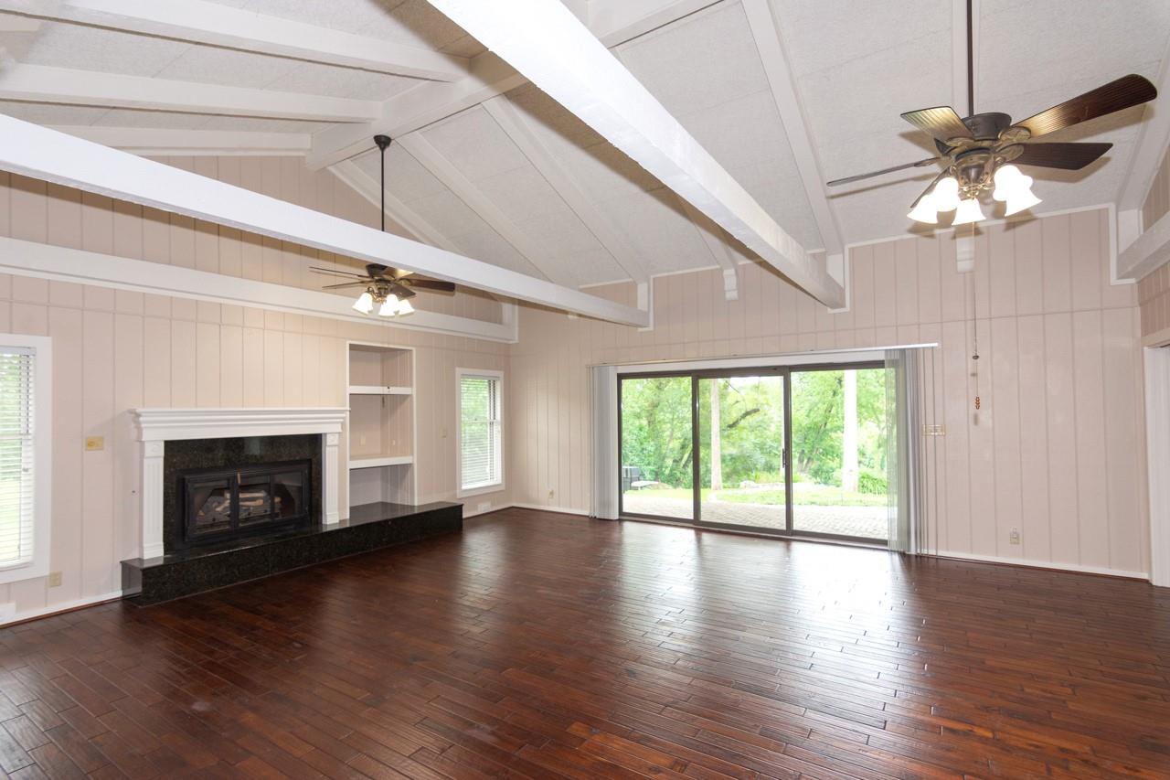 1404 Pearl CV — photo 4