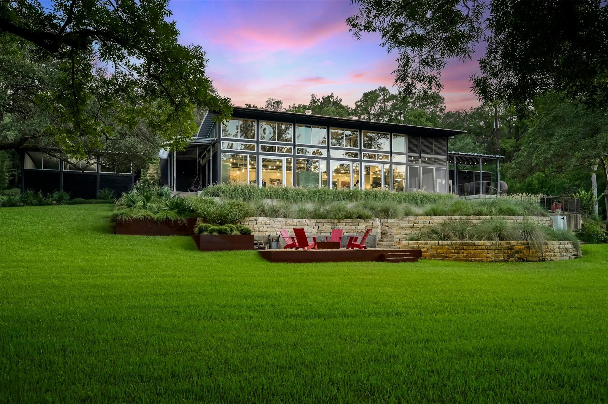 2212 River Hills RD — photo 3