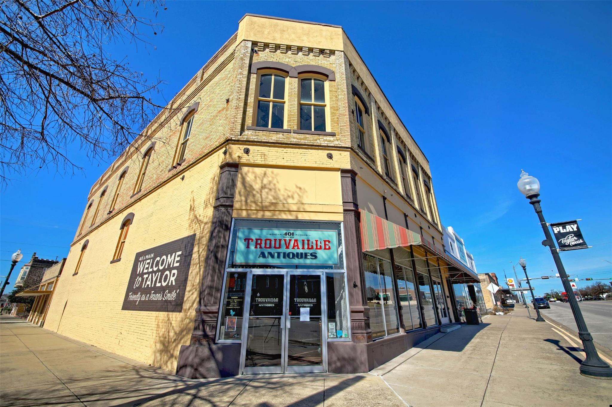 401 Main ST — photo 3