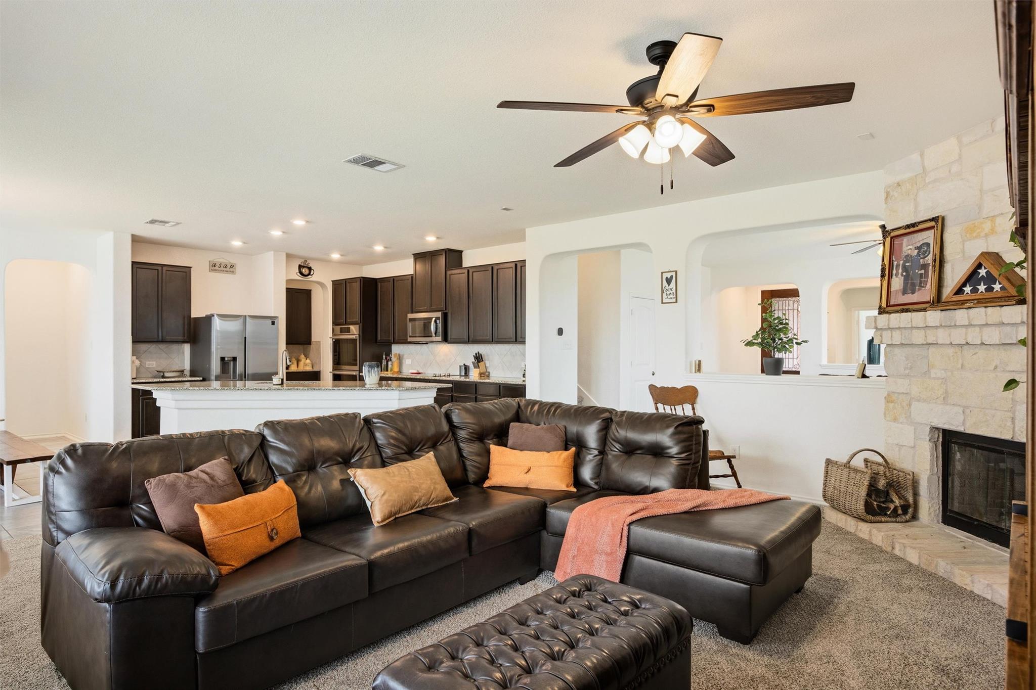 420 Conestoga DR — photo 4