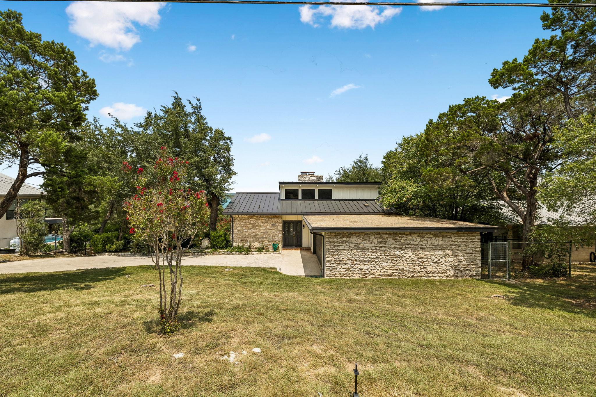2270 Connie DR — photo 5
