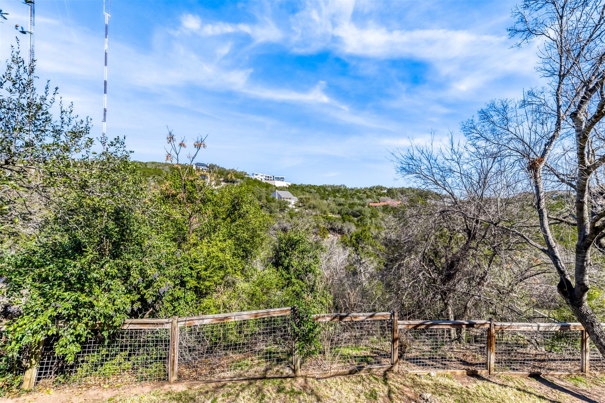 2717 Trail Of The Madrones — photo 3