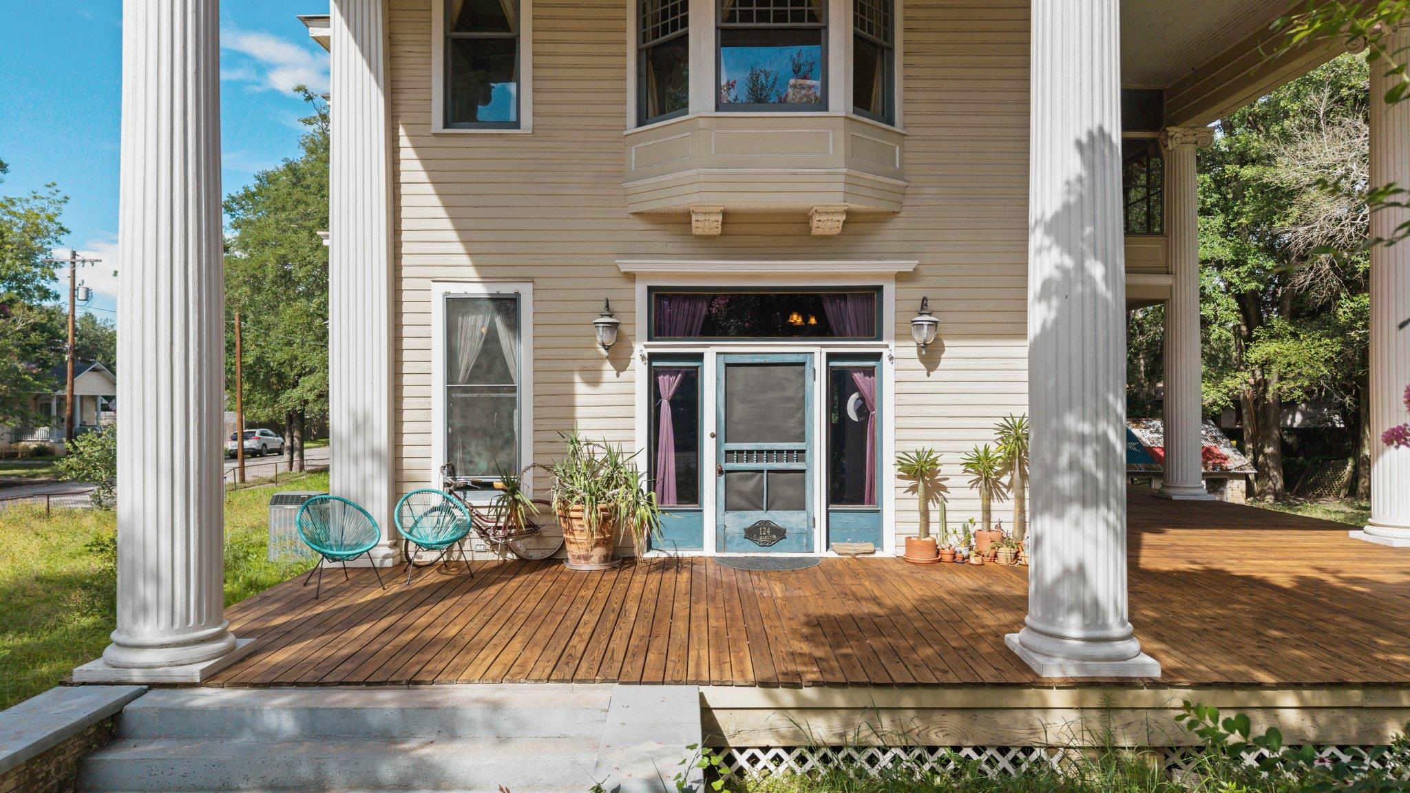 124 Hamilton ST — photo 4