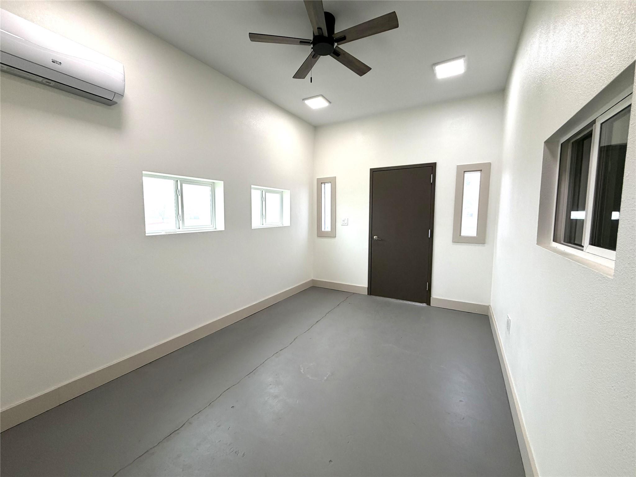 1541 Pierce ST — photo 4